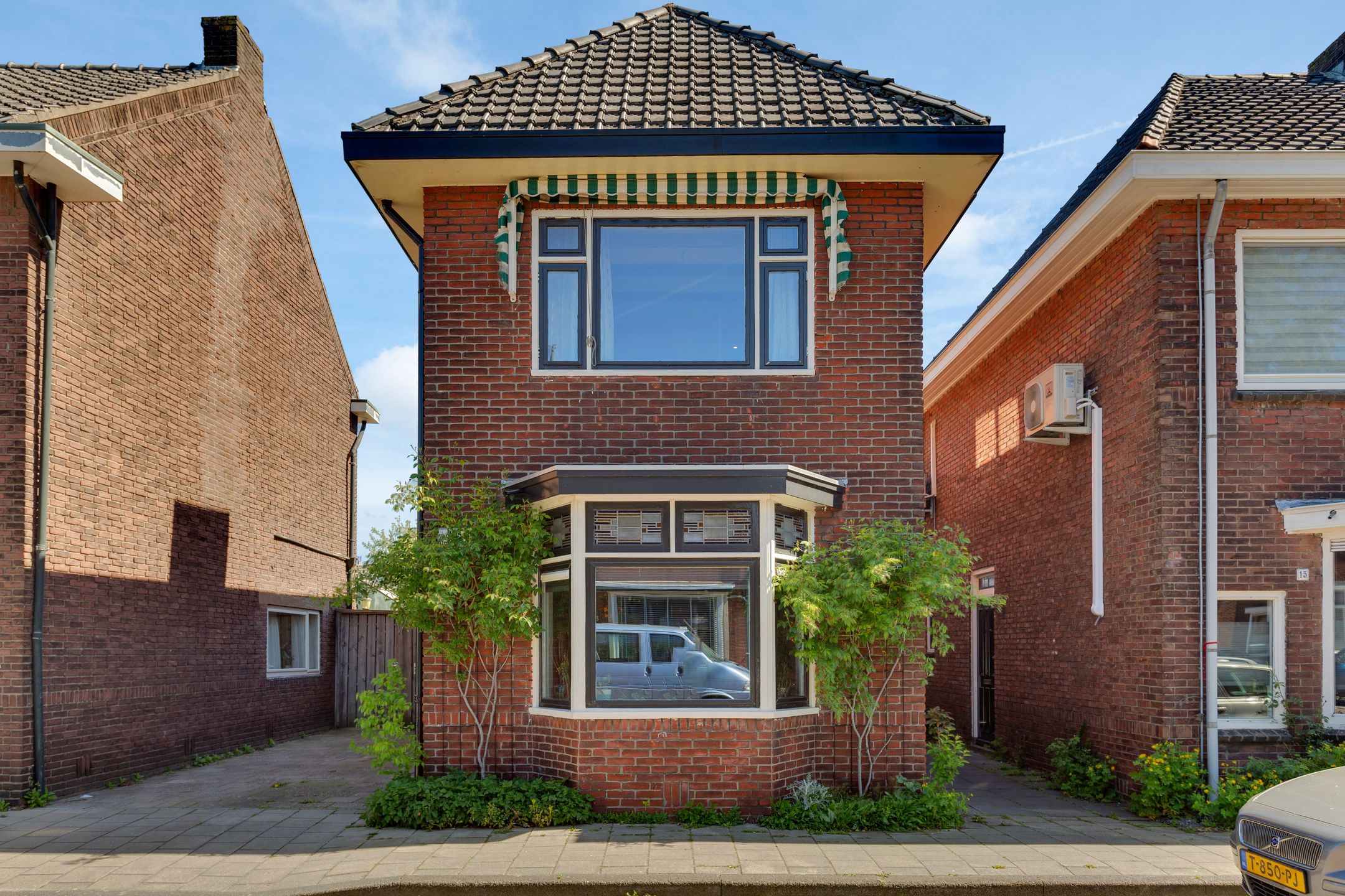 Foto van Van den Boschstraat 13, Enschede