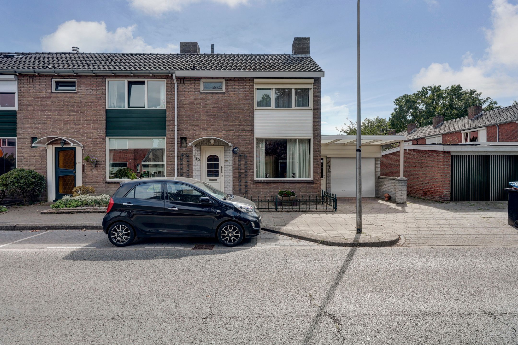 Foto van J.J. van Deinselaan 180, Enschede
