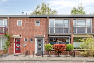 Foto van Aert van der Neerstraat 8, Enschede