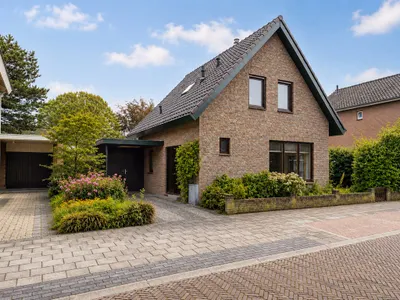 Foto van Meeuwenweg 12, Hengelo
