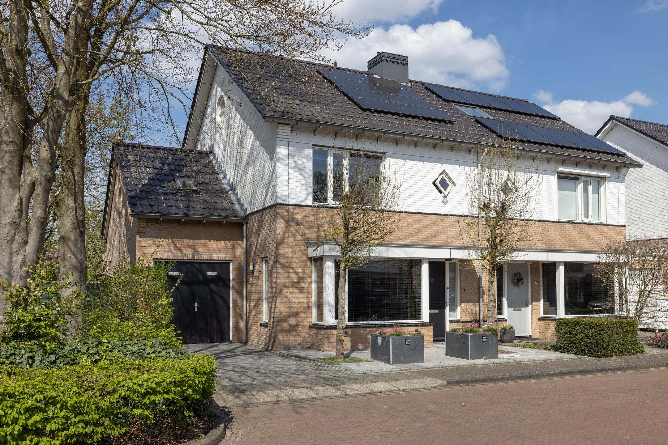 Foto van Tuinfluiterstraat 1, Hengelo (OV)