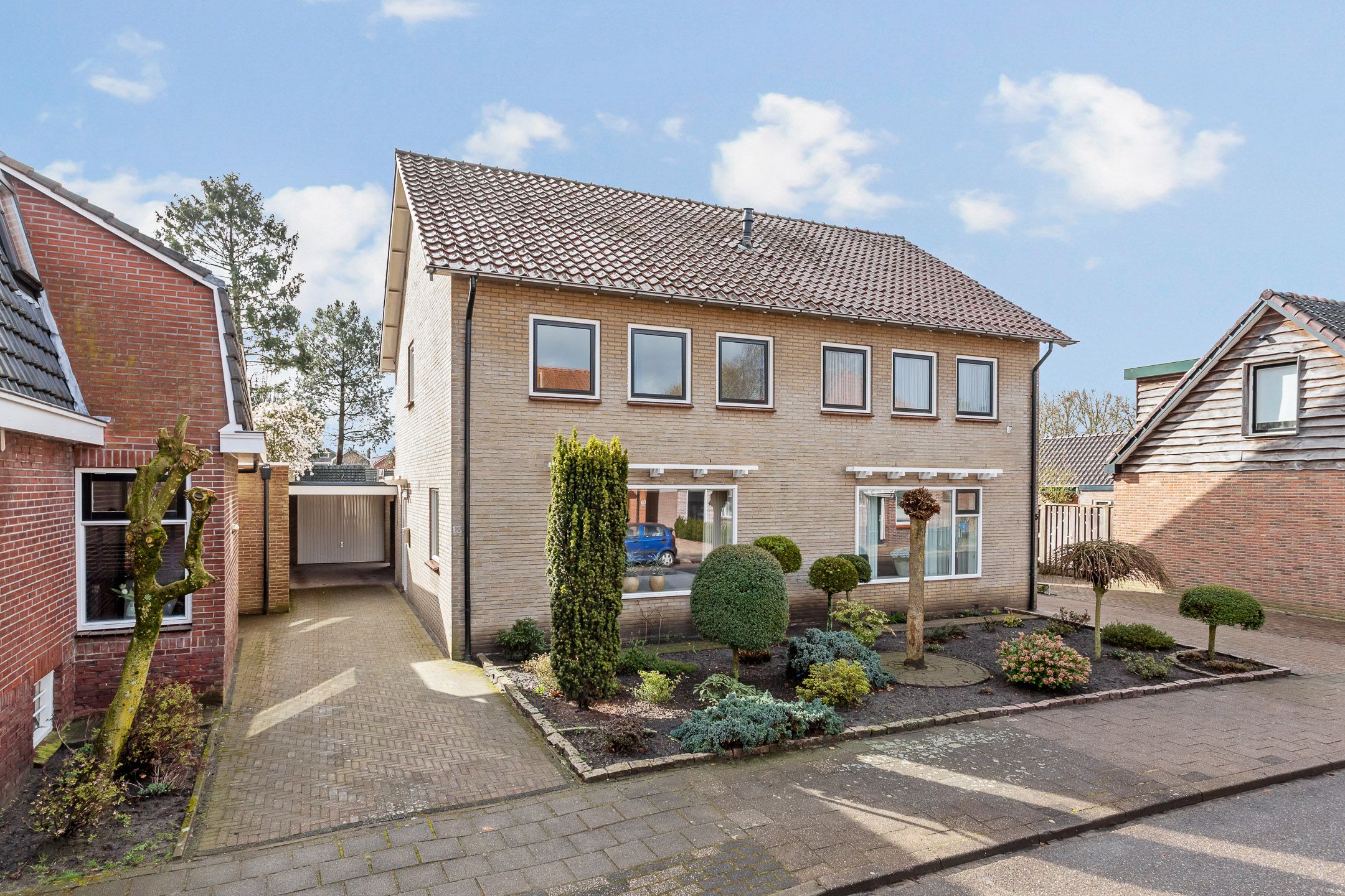 Foto van Dahliastraat 13, Oldenzaal