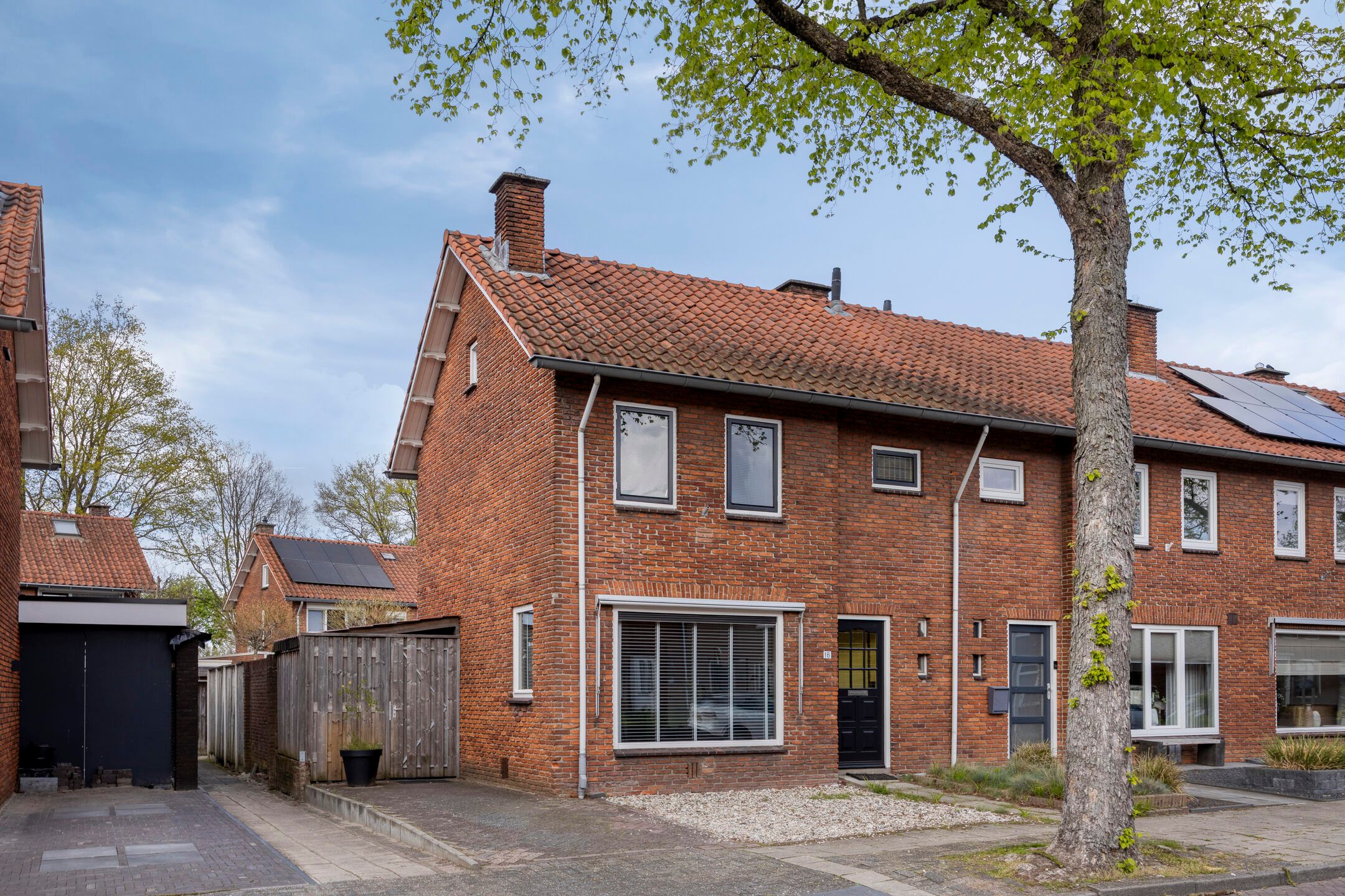 Foto van Dr. Kuijperstraat 16, Oldenzaal