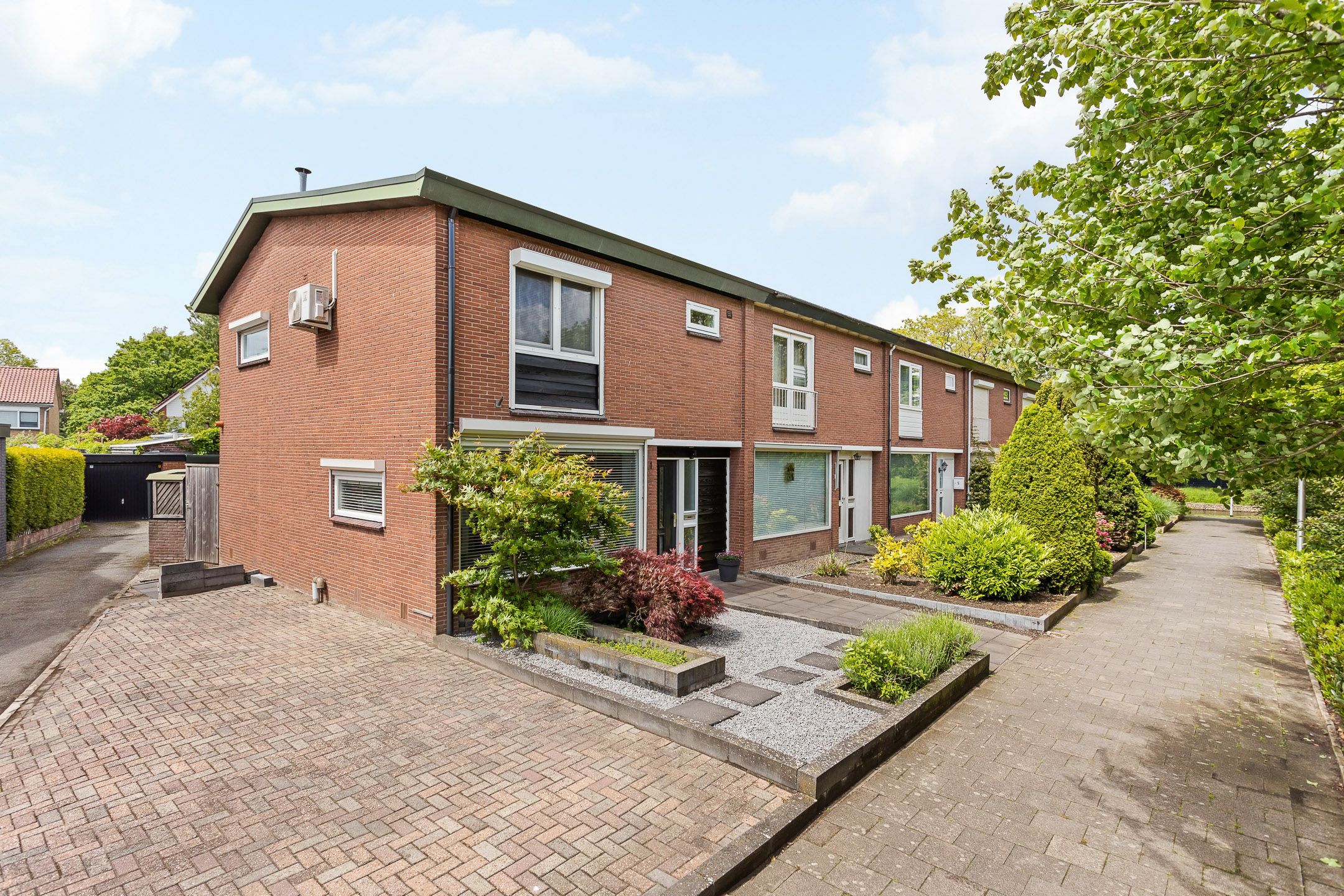 Foto van J.W. Racerstraat 1, Oldenzaal