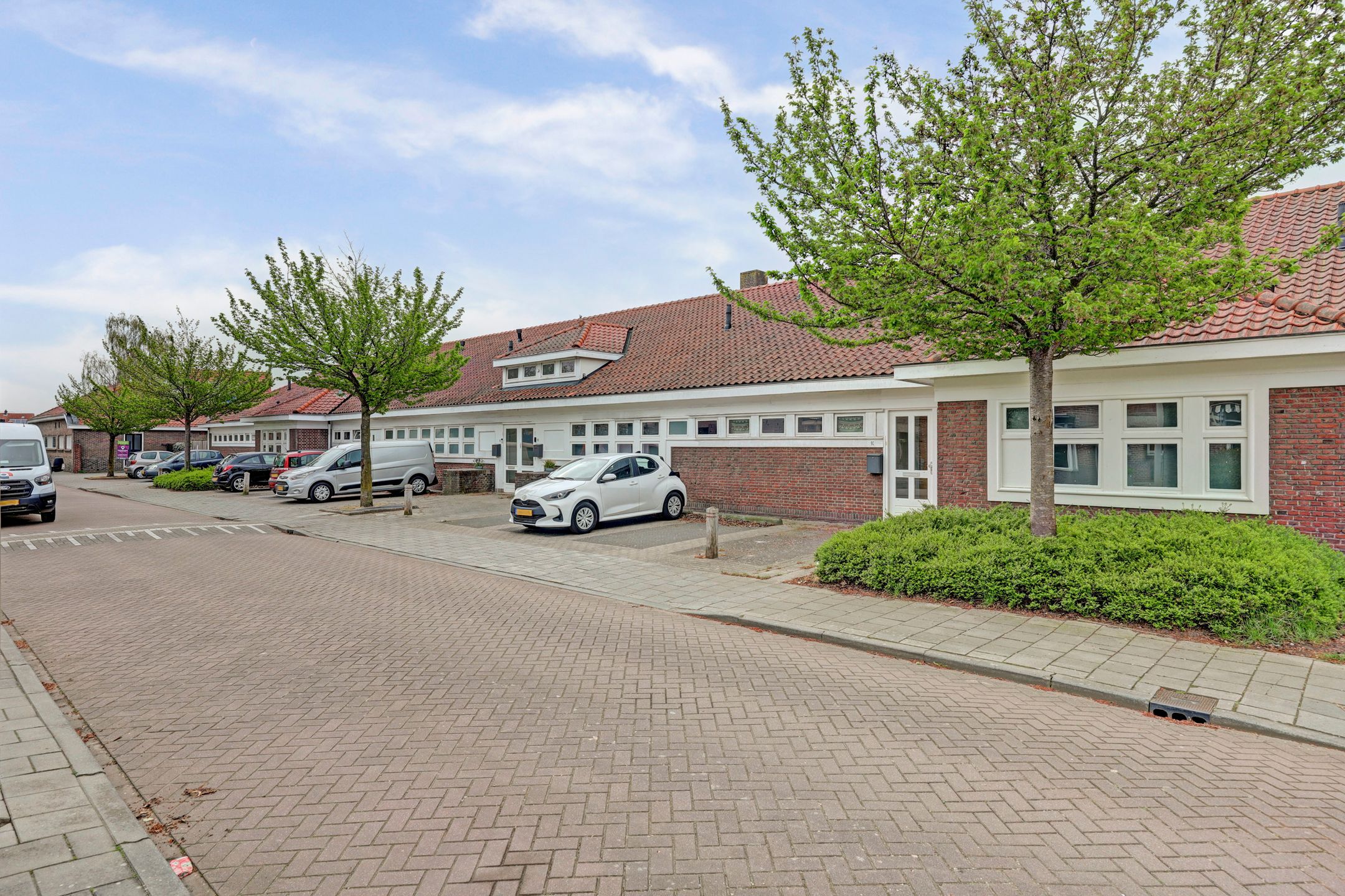 Foto van Dahliastraat 9c, Almelo