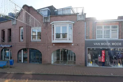 Foto van Oranjestraat 25, Almelo Winkelruimte