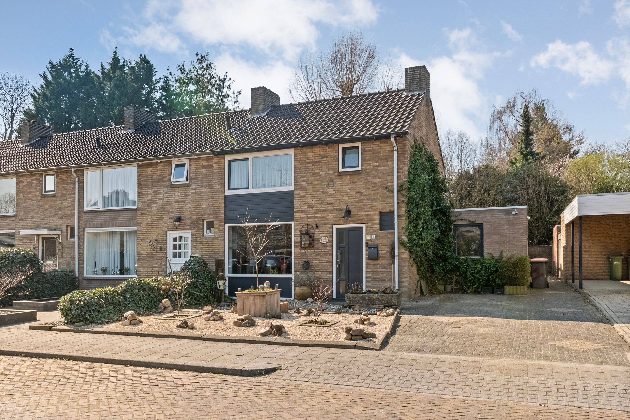 Foto van Rijnstraat 1, Almelo