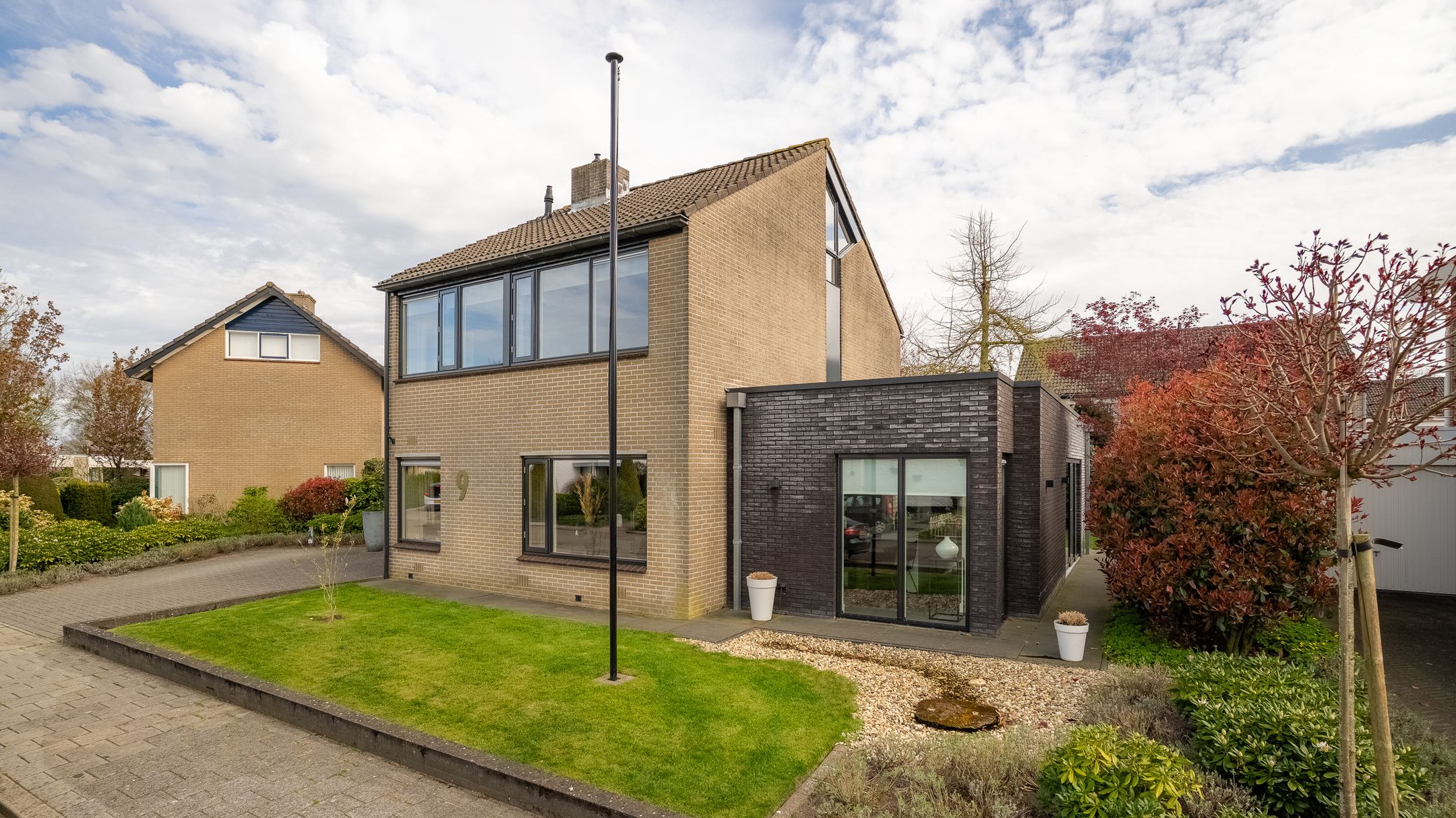 Foto van Rensumaborg 9, Almelo