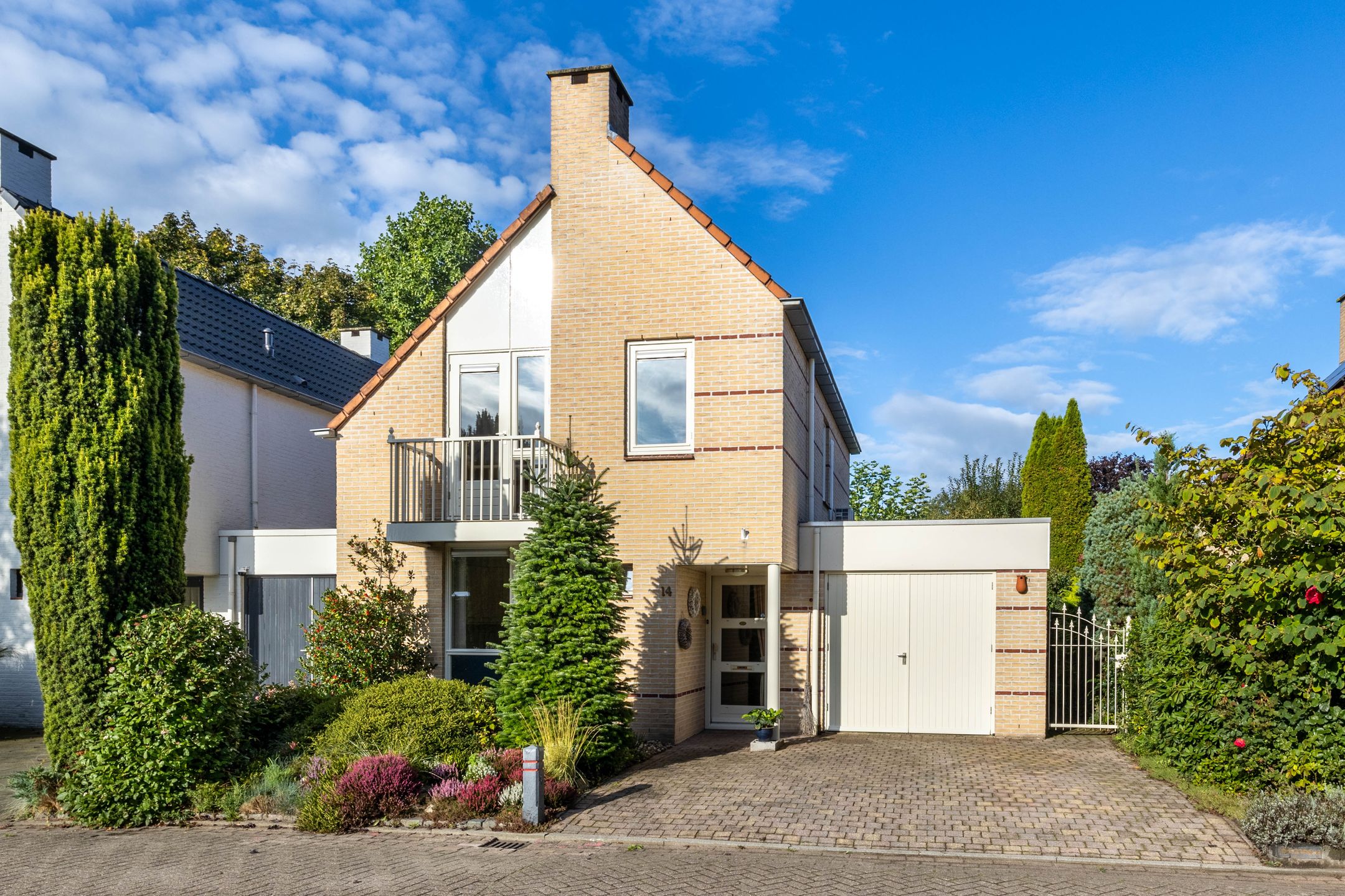 Foto van Montfort 14, Almelo