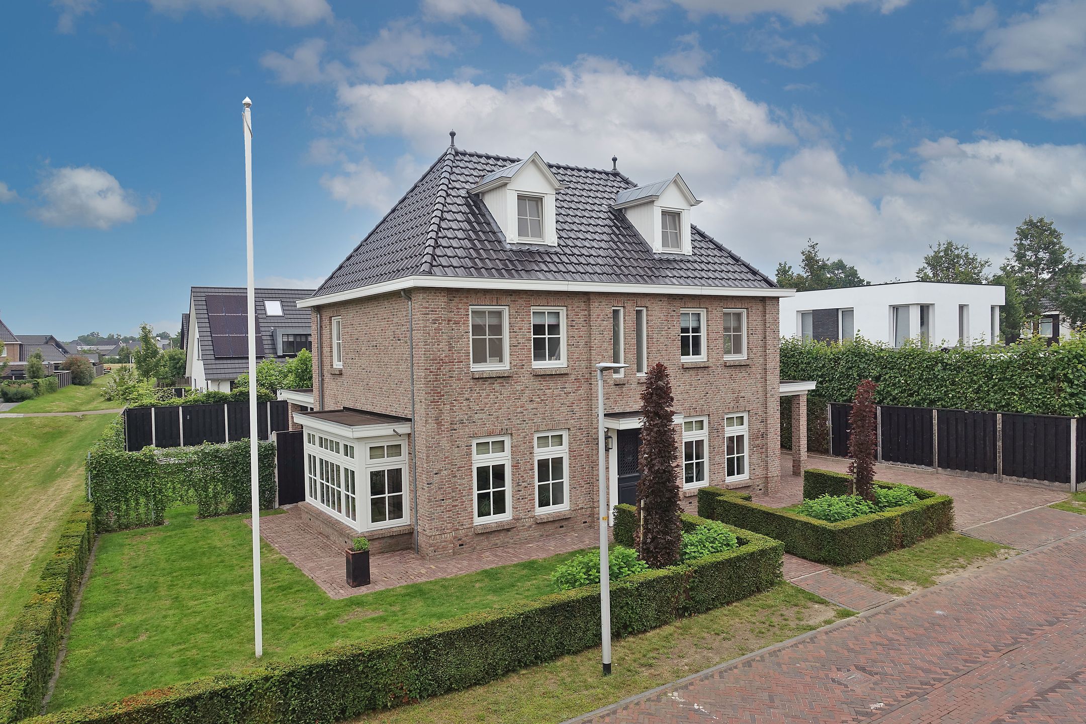 Foto van Leeghwaterlaan 1, Almelo