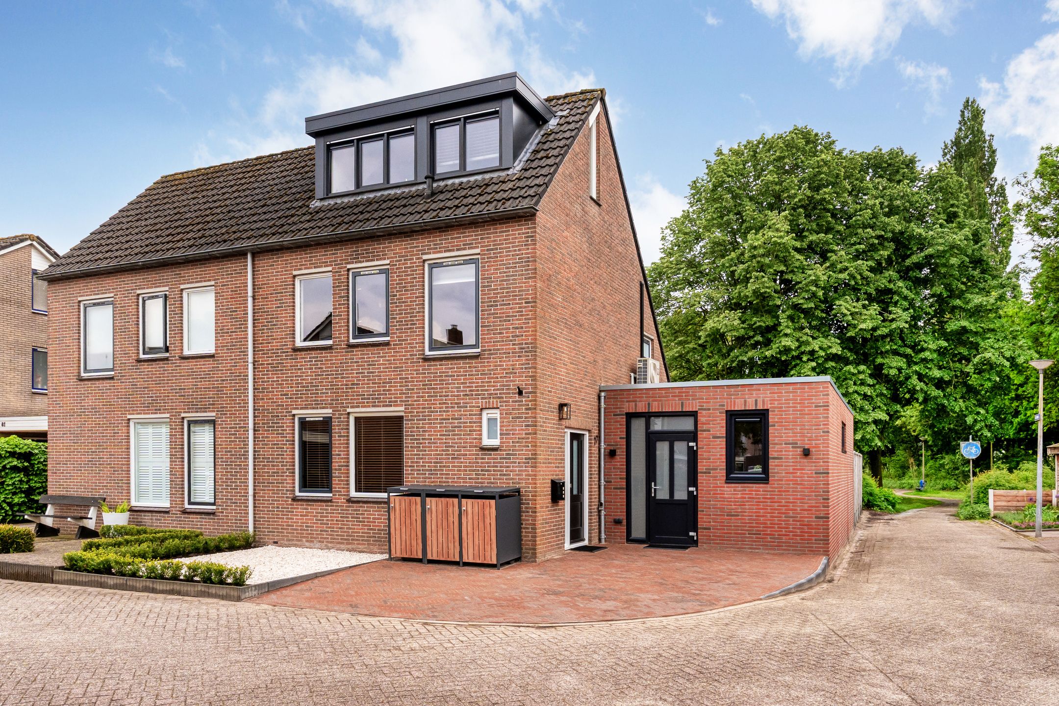 Foto van De Havik 77, Almelo