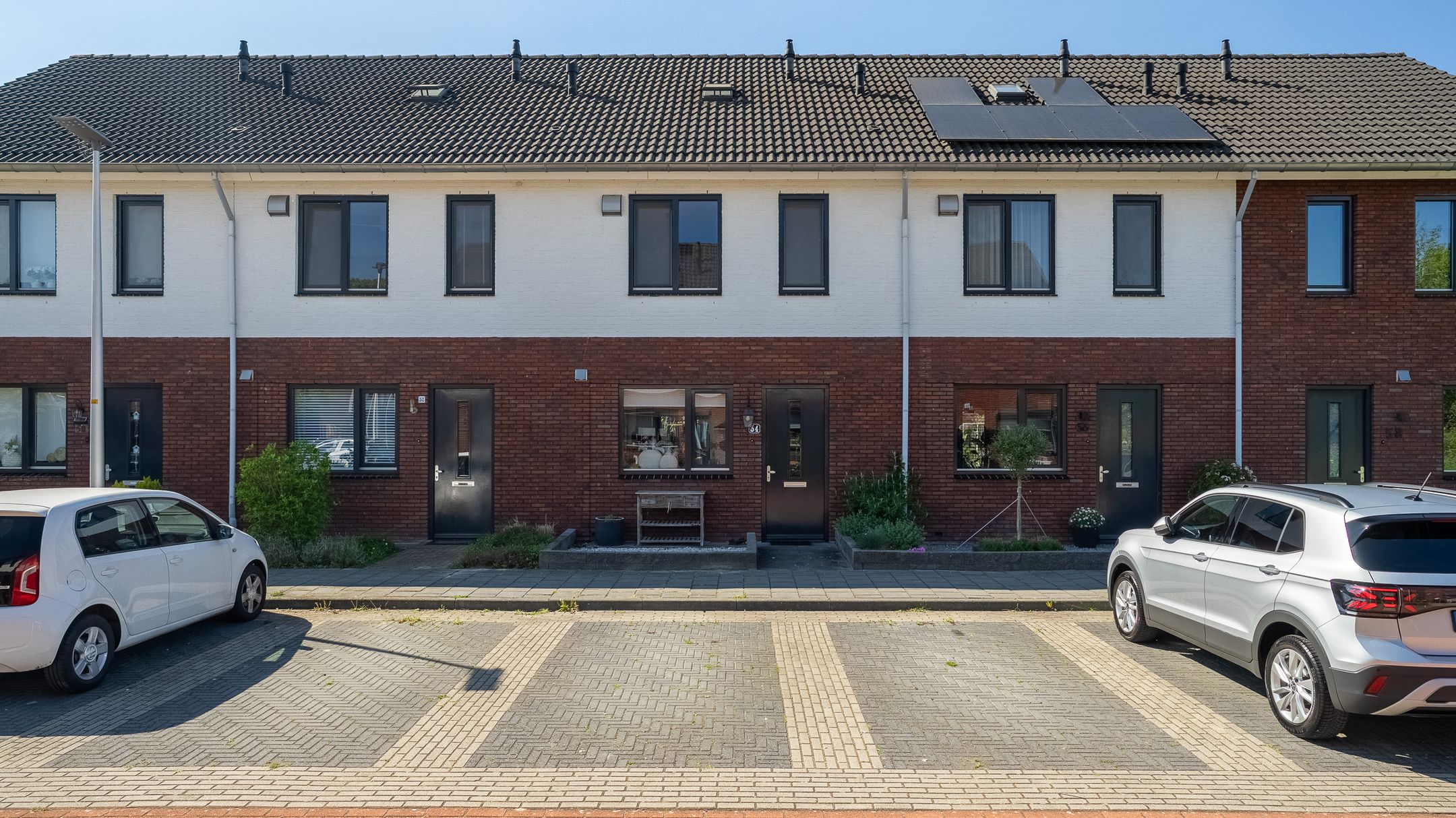 Foto van Van Lunterenstraat 54, Almelo