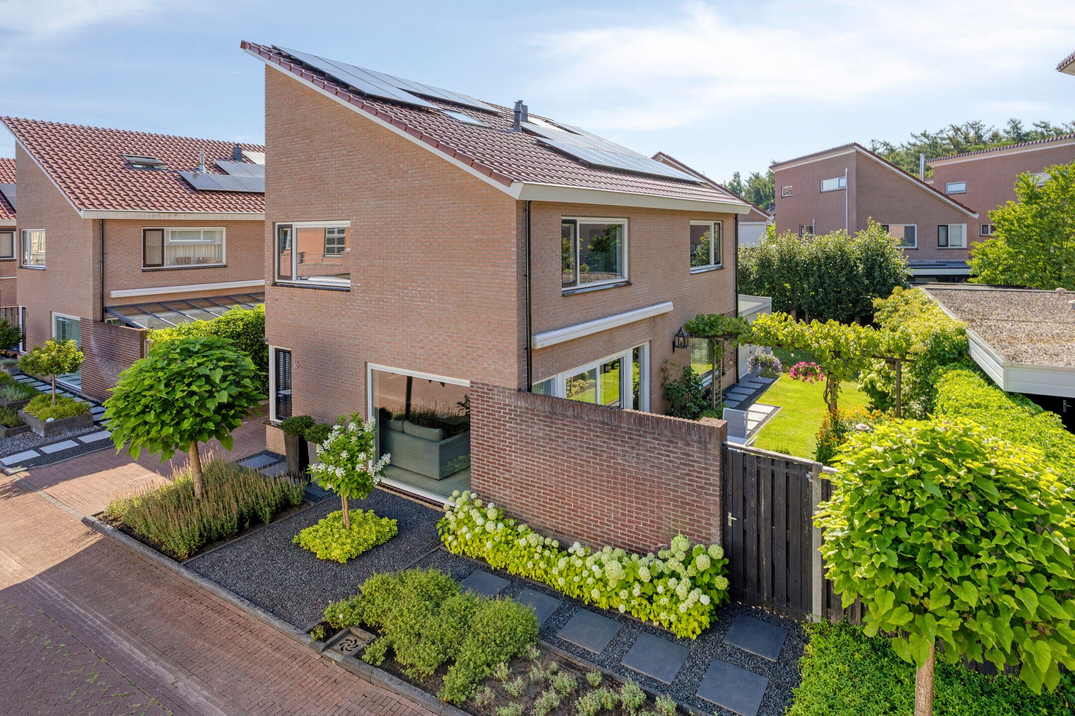 Foto van Broderie 16, Almelo