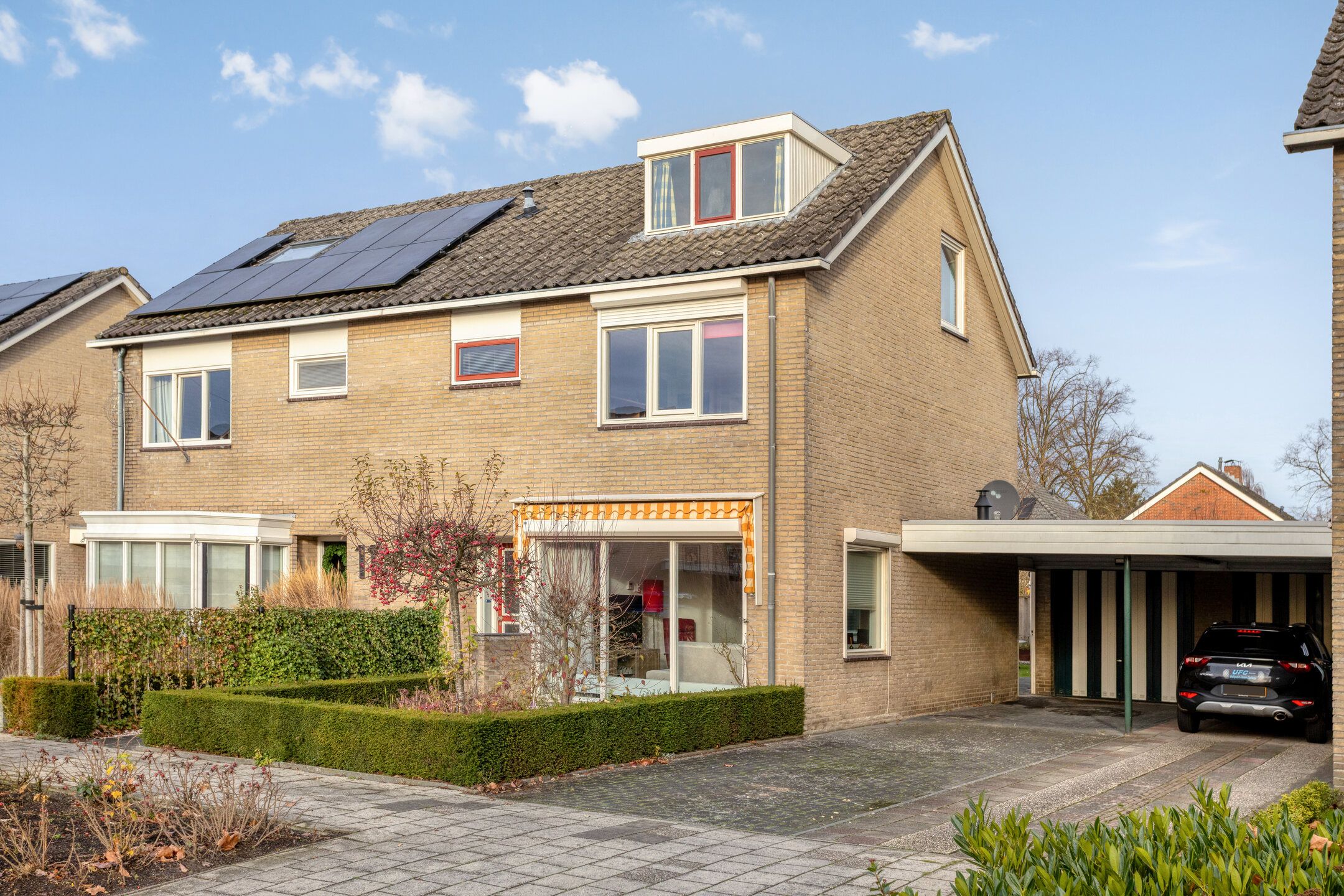 Foto van Ridderspoor 13, Borne