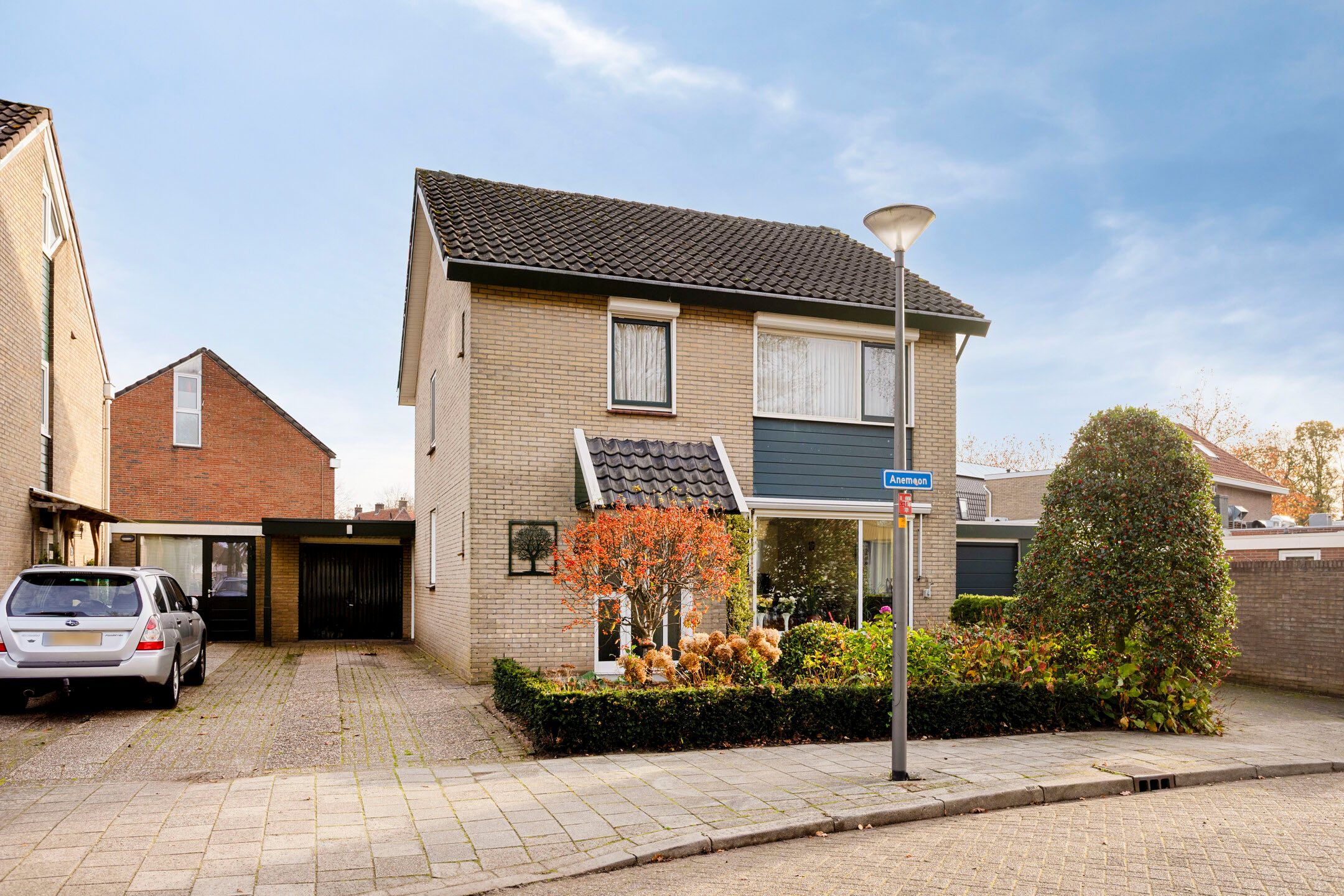 Foto van Anemoon 25, Borne