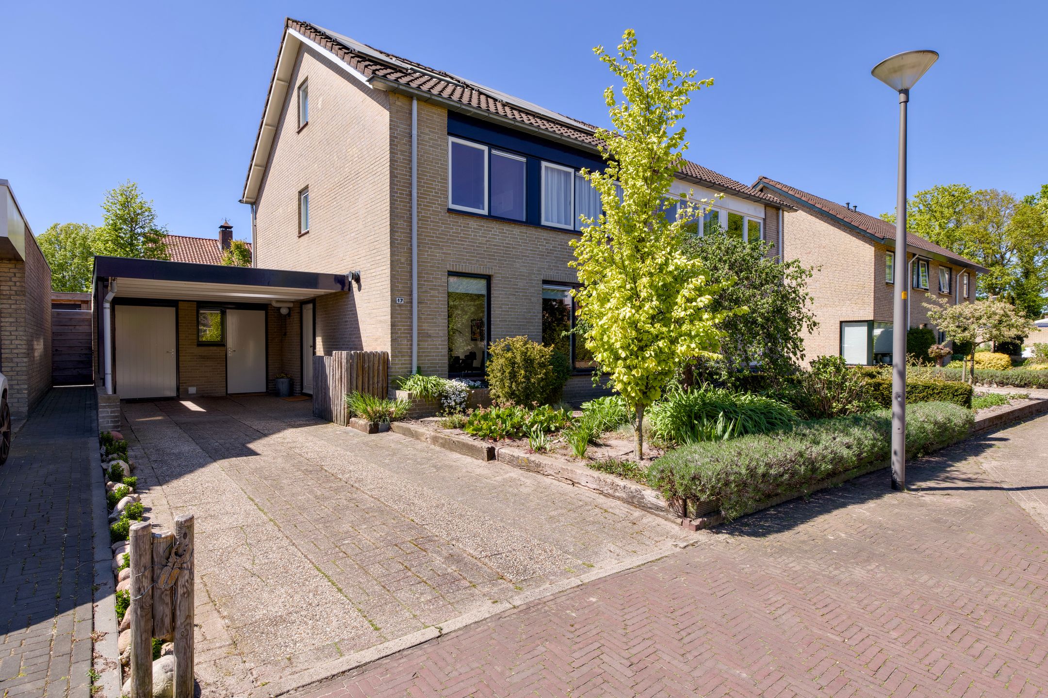 Foto van Fluweelstraat 17, Borne
