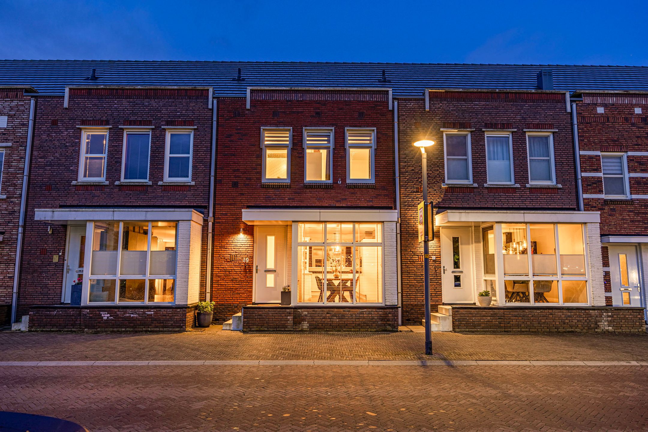 Foto van Oeverlaan 49, Borne