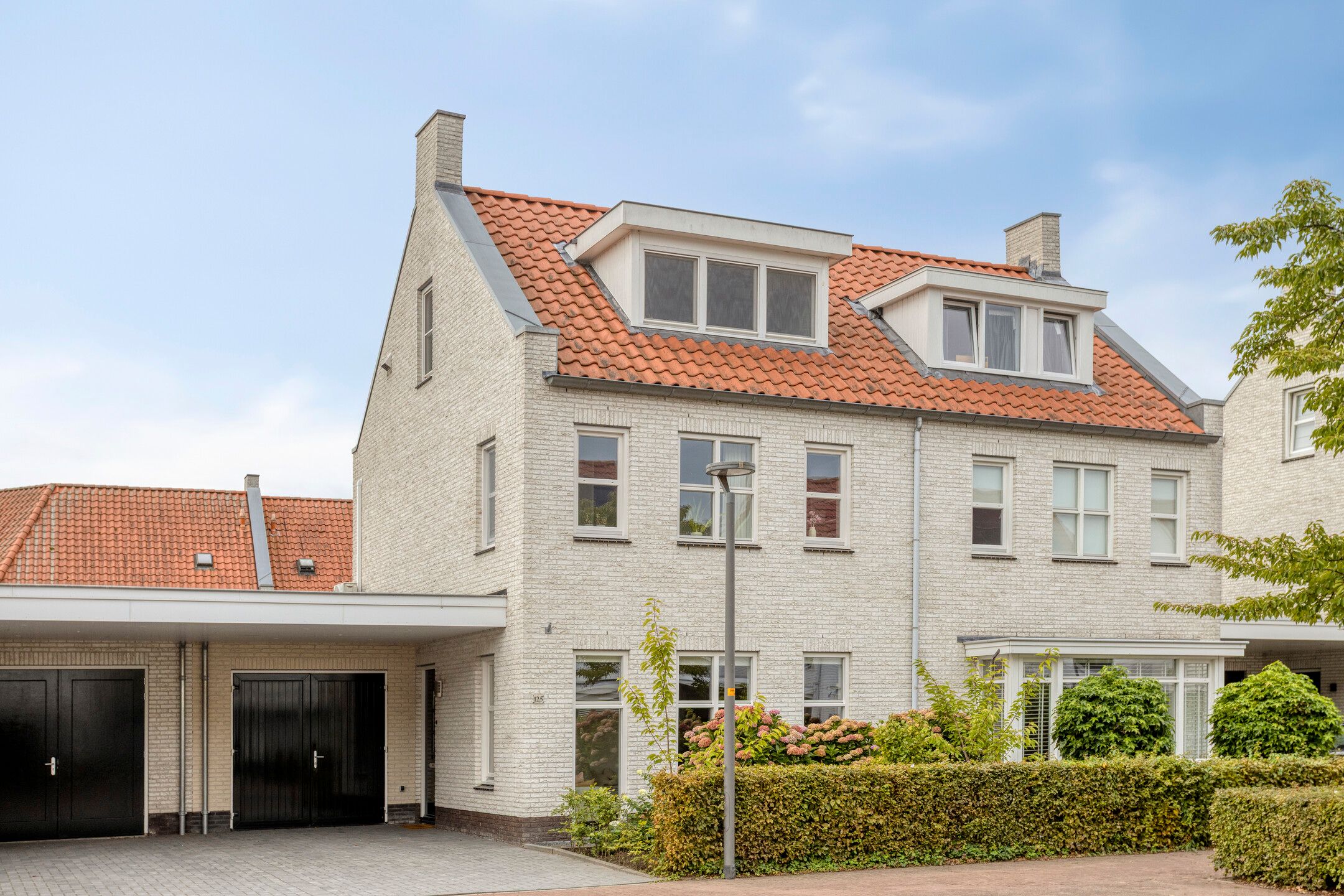 Foto van Lover 125, Borne
