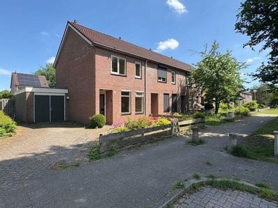Foto van De IJsvogel 27, Vriezenveen