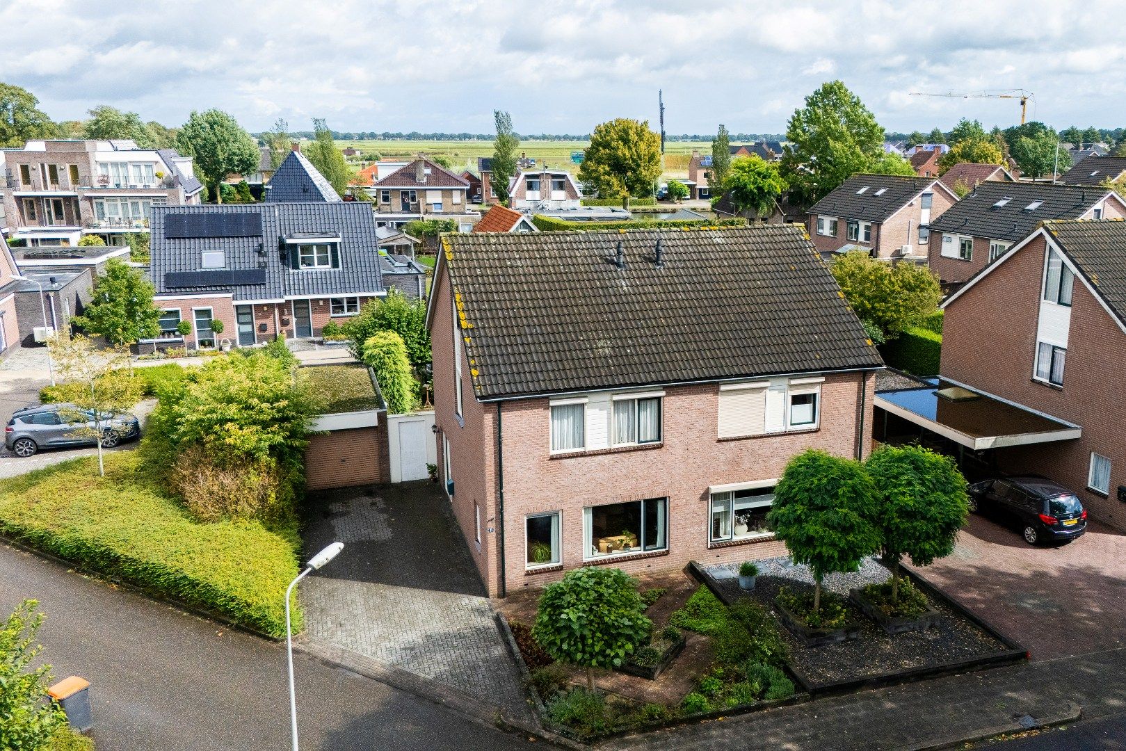 Foto van De Nijverheid 33, Vroomshoop Helft van dubbel