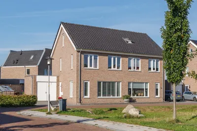 Foto van Lefershoek 8, Den Ham Helft van dubbel