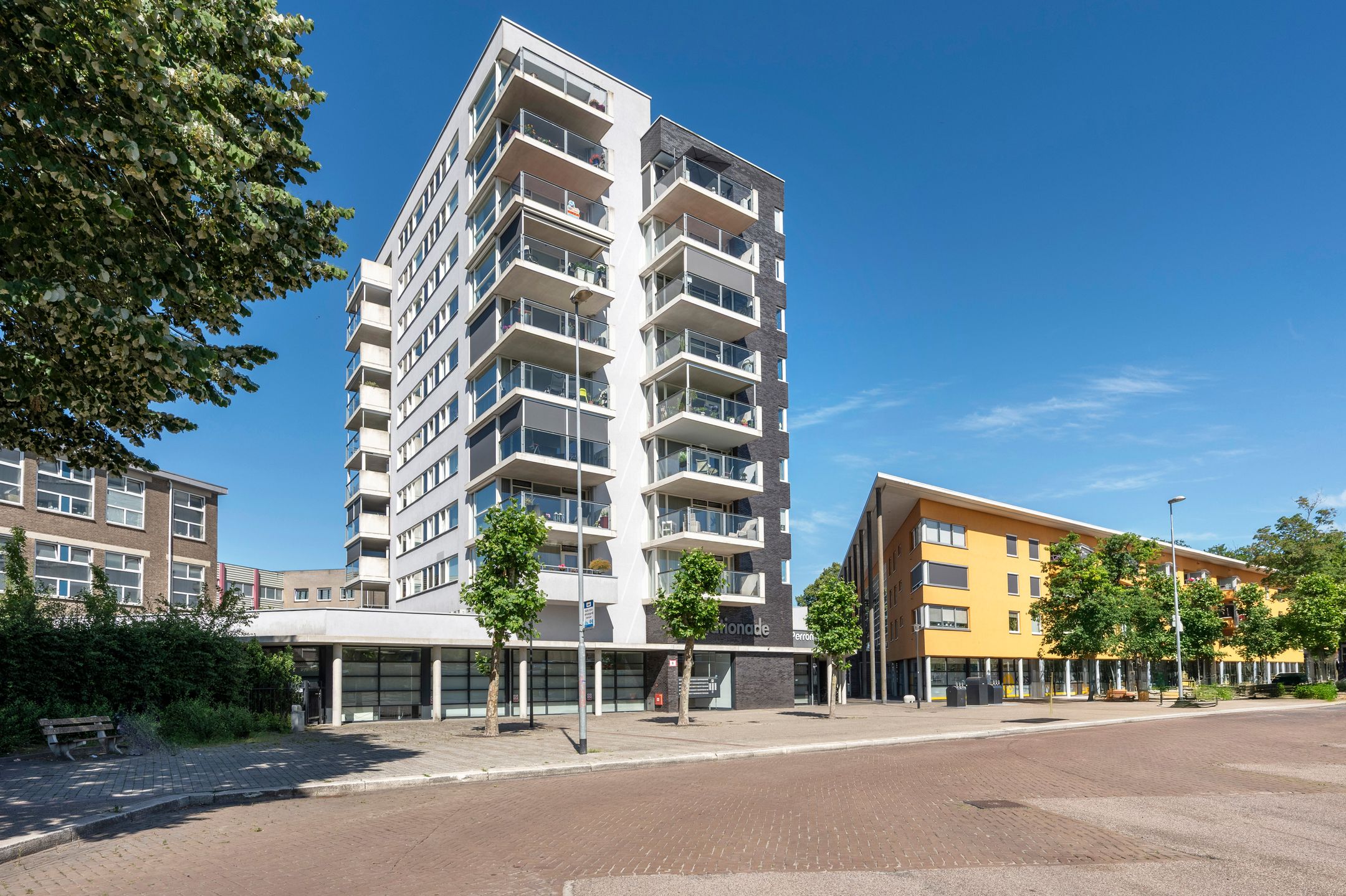 Foto van Stationsplein 15, Emmen