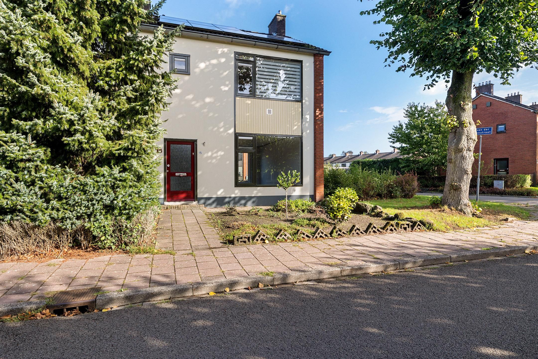 Foto van J. van Ravenswaaystraat 15, Emmen