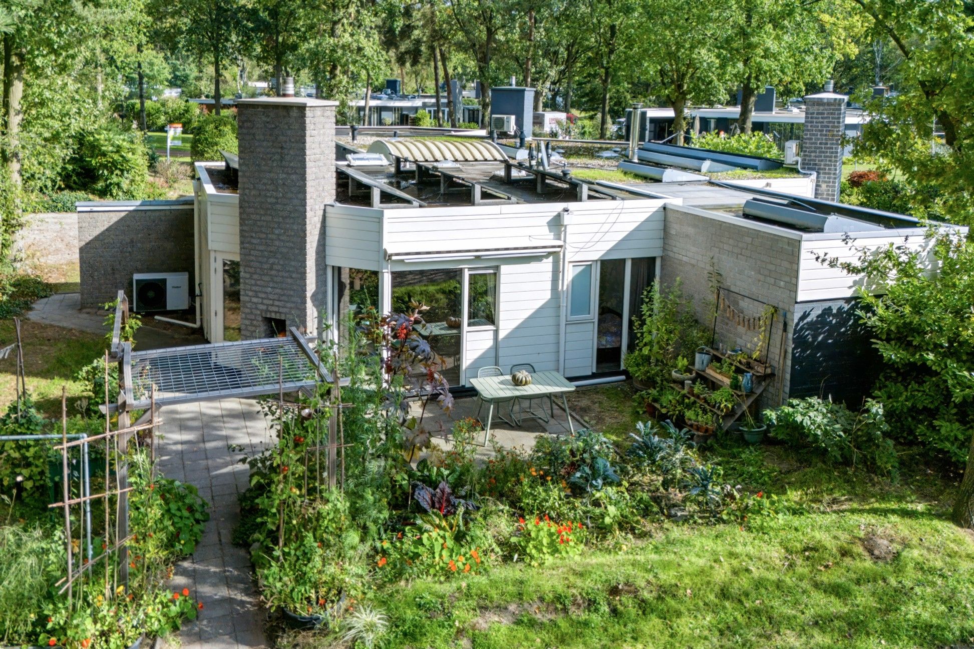 Foto van Ermerzand 115, Erm