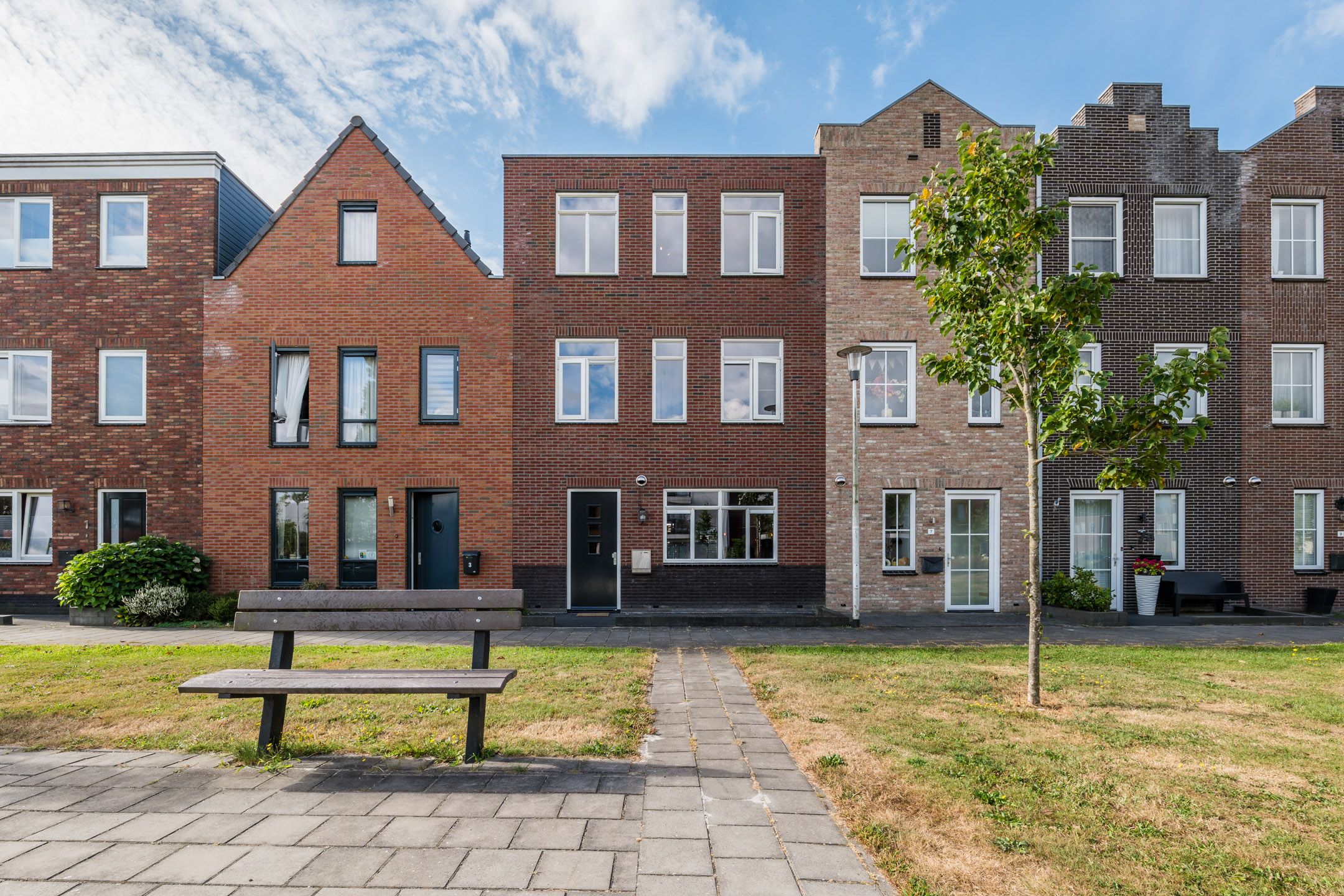 Foto van Koning Willem-Alexanderhof 5, Hoogeveen