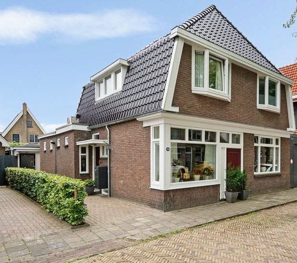 Foto van van Echtenstraat 106, Hoogeveen