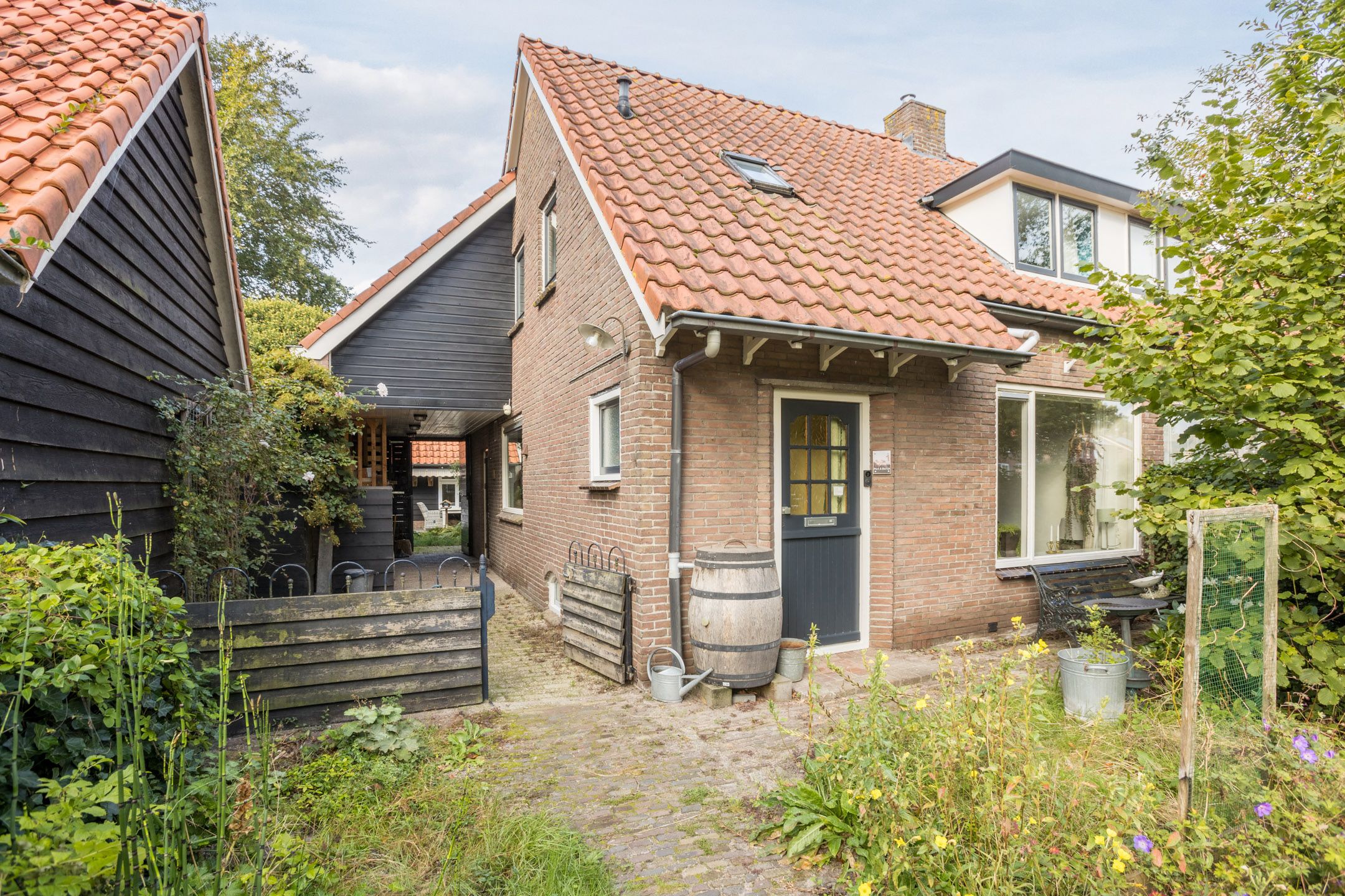 Foto van Ds A.C. van Raalteweg 1, Wanneperveen