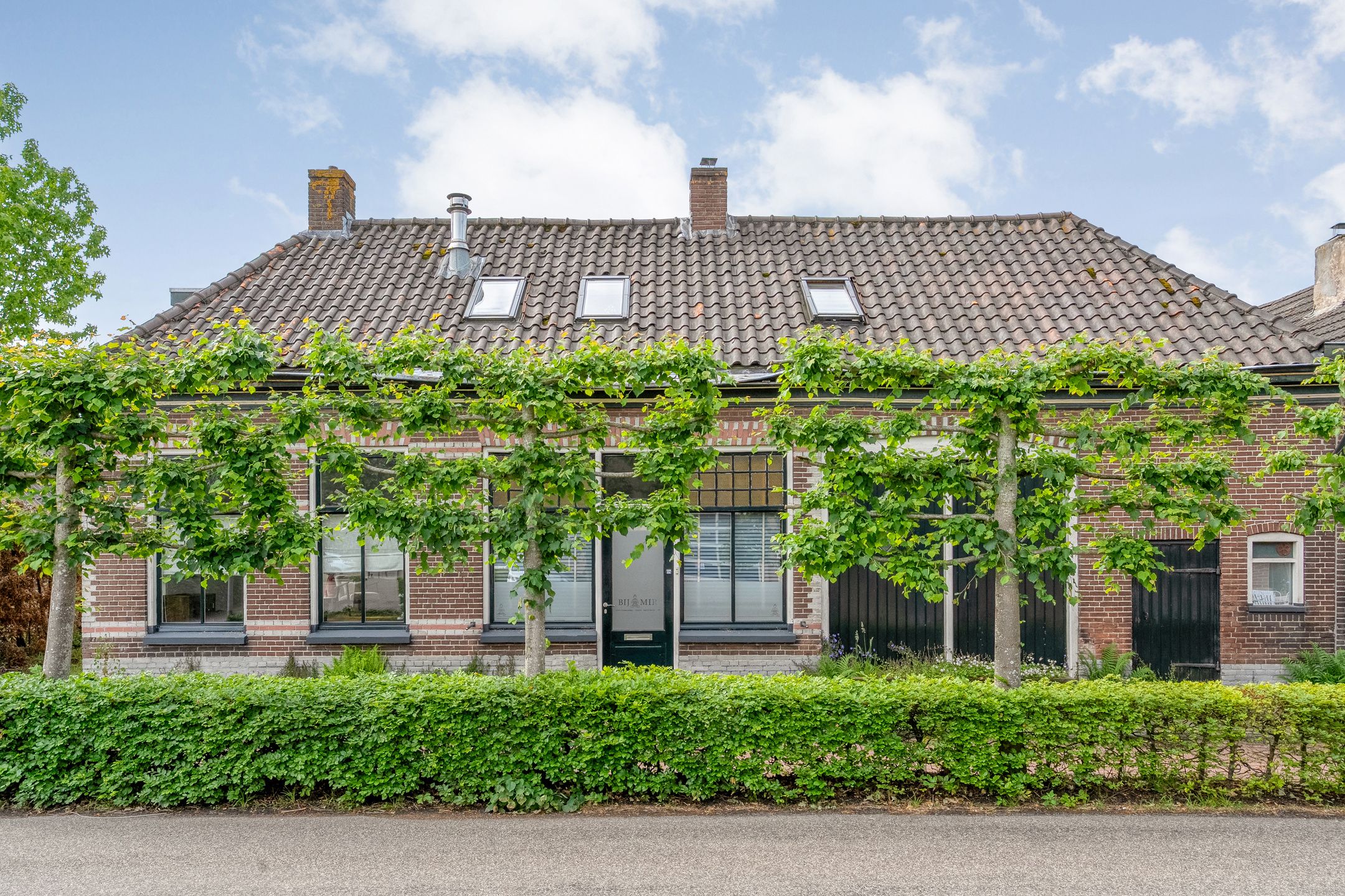Foto van Dorpsstraat 112, de Wijk