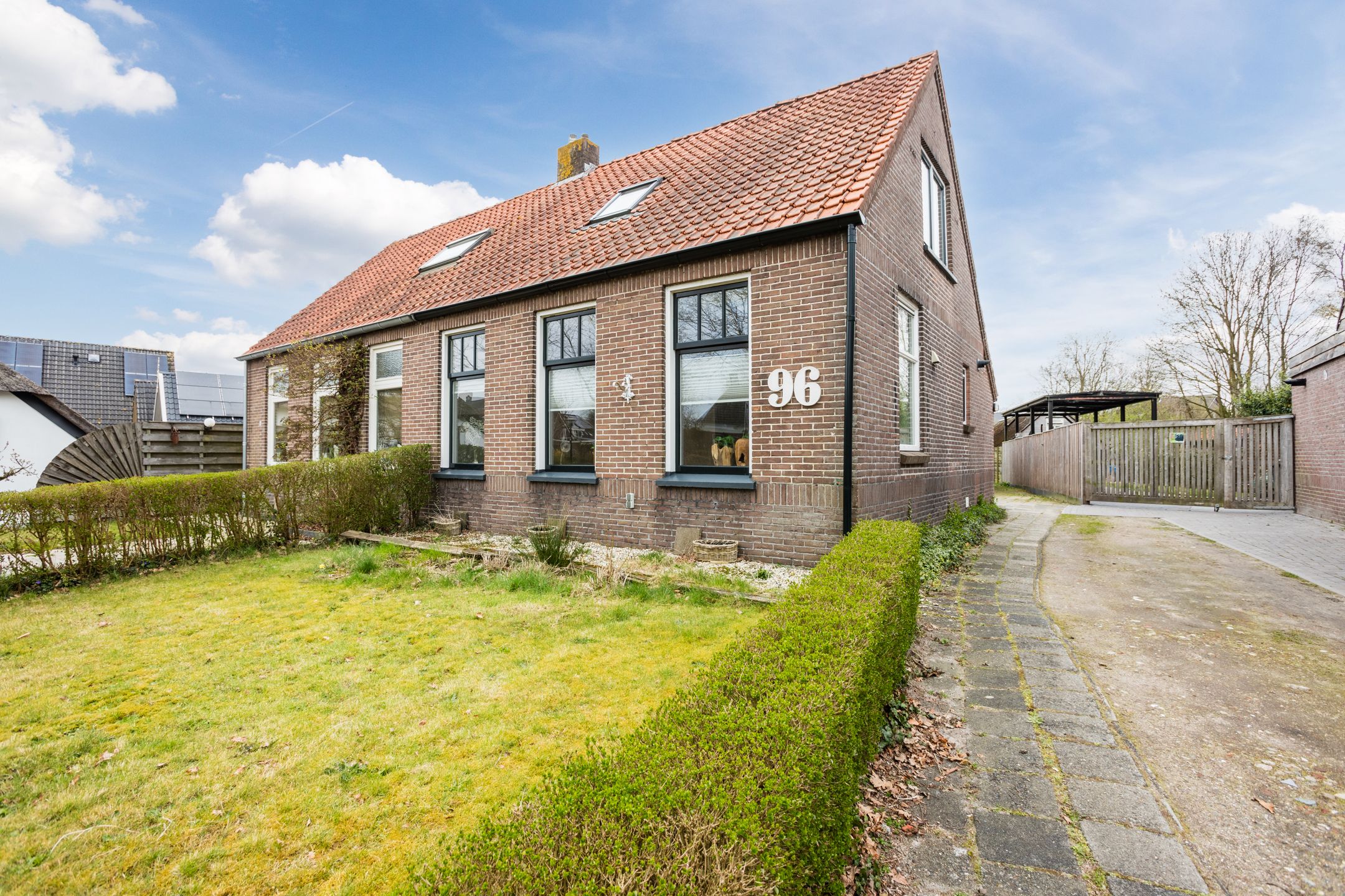 Foto van Dorpsstraat 96, de Wijk