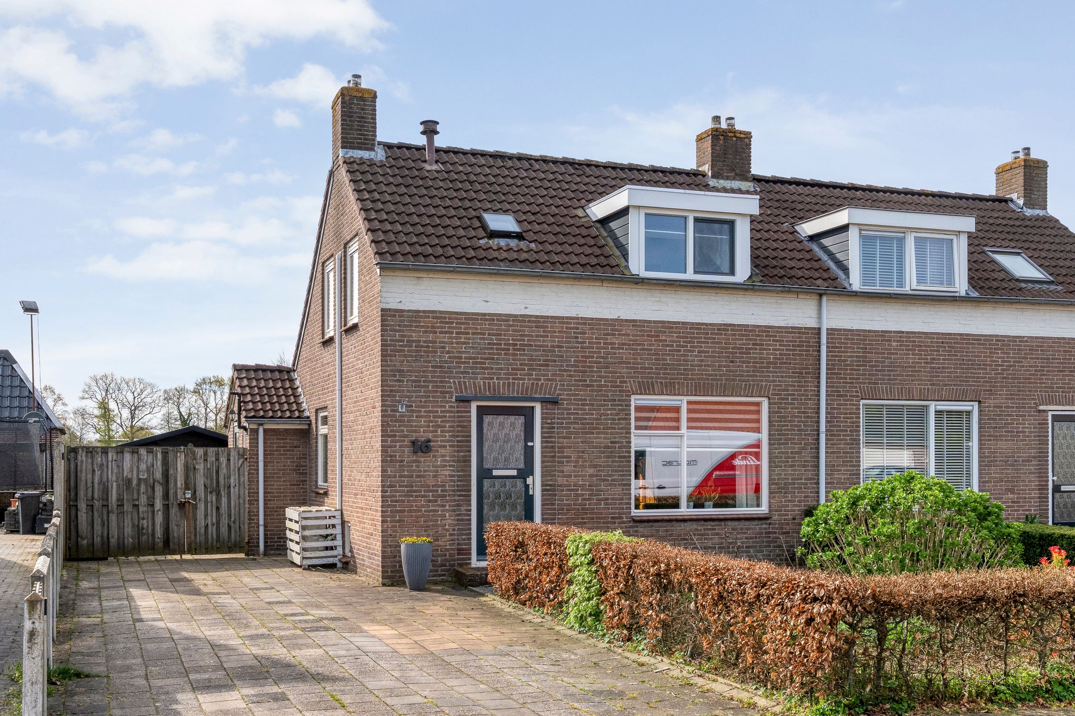 Foto van Mr. Harm Smeengeweg 16, Koekange