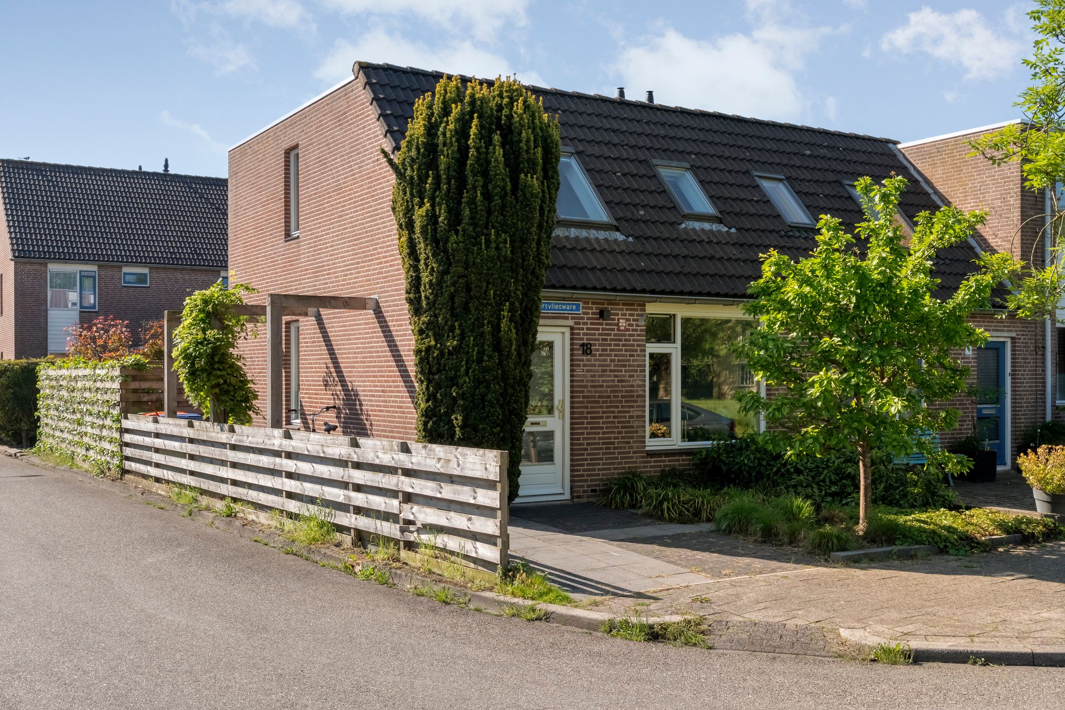 Foto van Tak van Poortvlietware 18, Zwolle