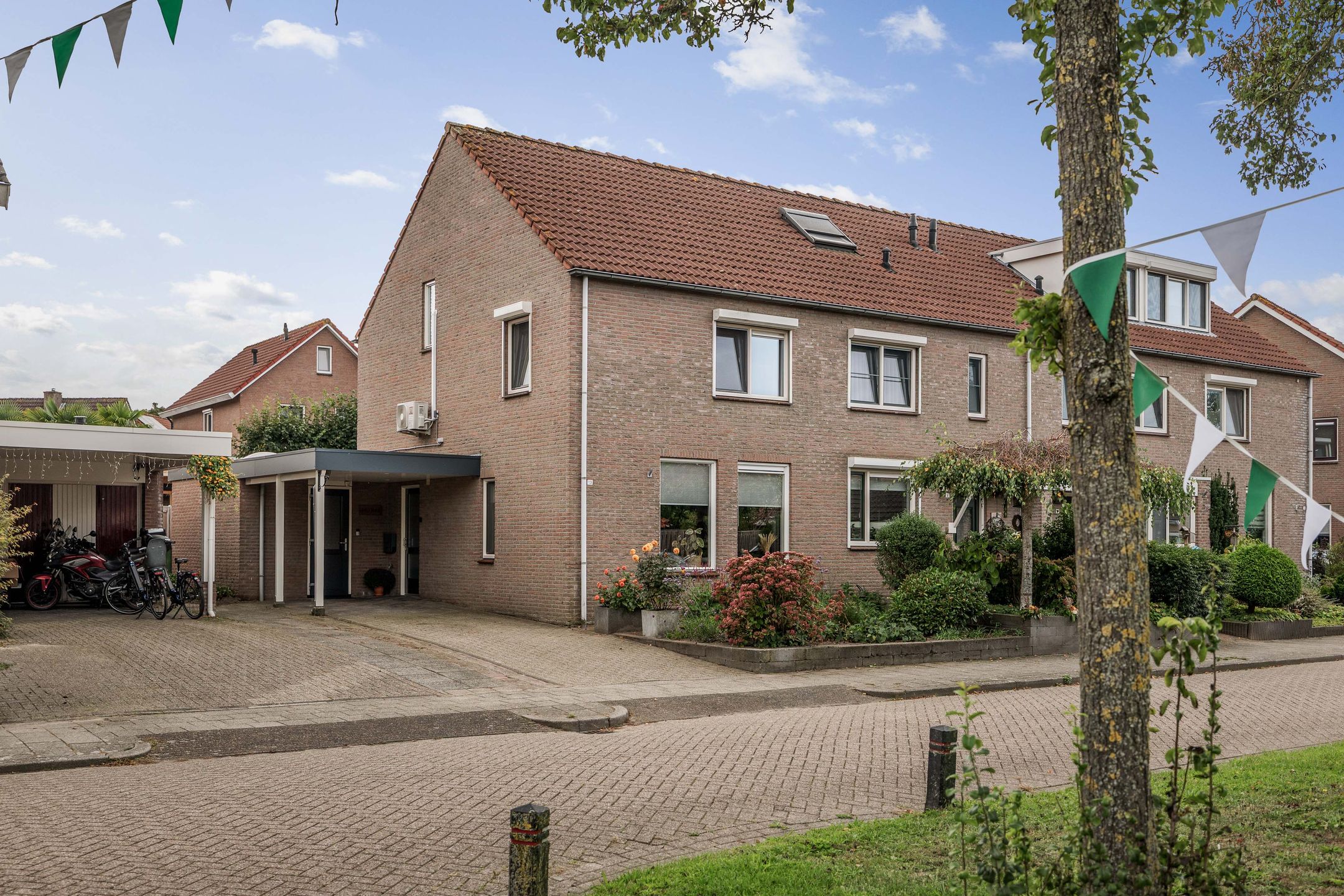 Foto van de Lange Slag 13, Heeten