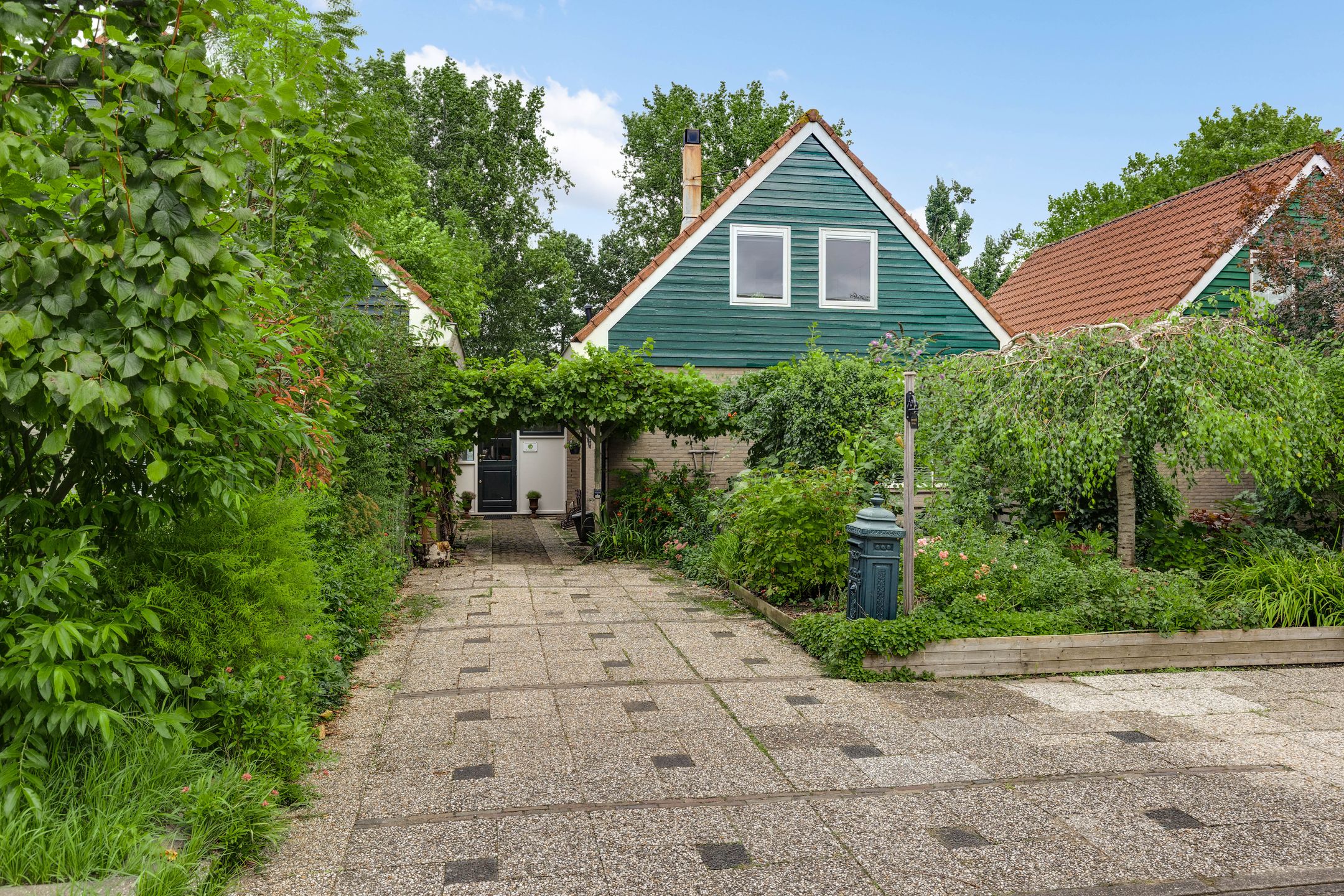 Foto van Mergelland 9, Dronten