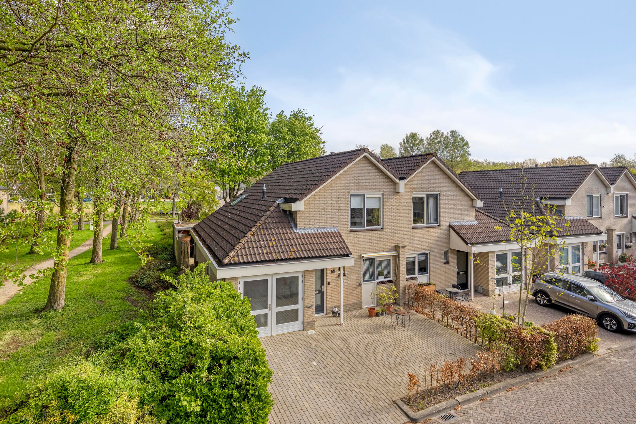 Foto van De Wolken 17, Dronten