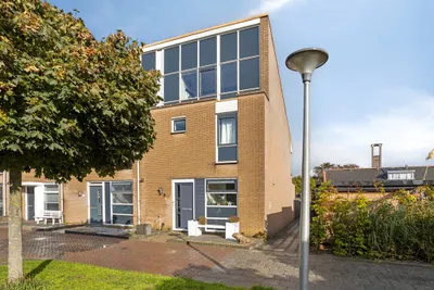 Foto van Karekiethof 6, Emmeloord