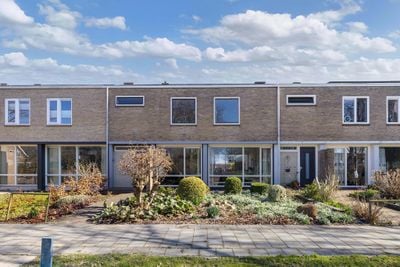 Foto van Prof. Granpré Molièrelaan 16, Emmeloord