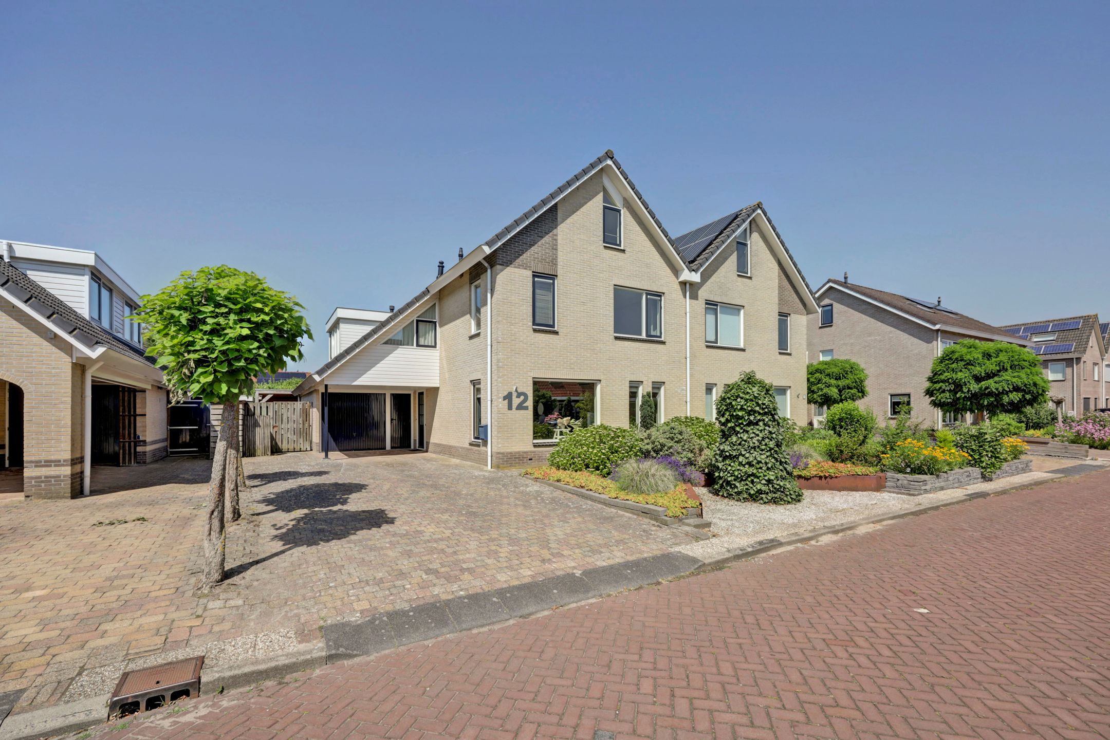 Foto van Voorne 12, Emmeloord