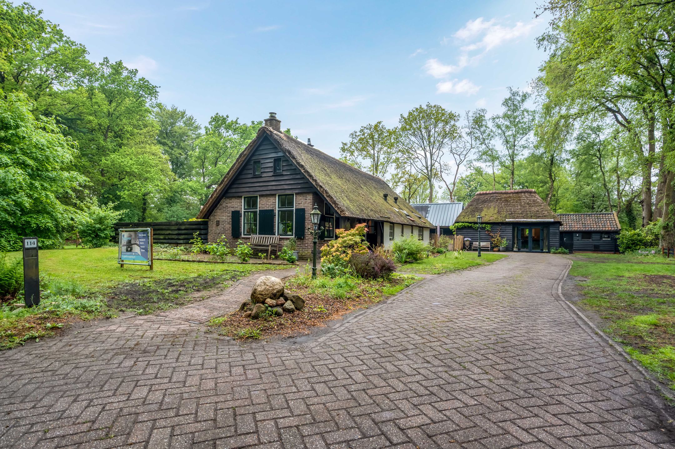 Foto van Paasloregel 114, Basse
