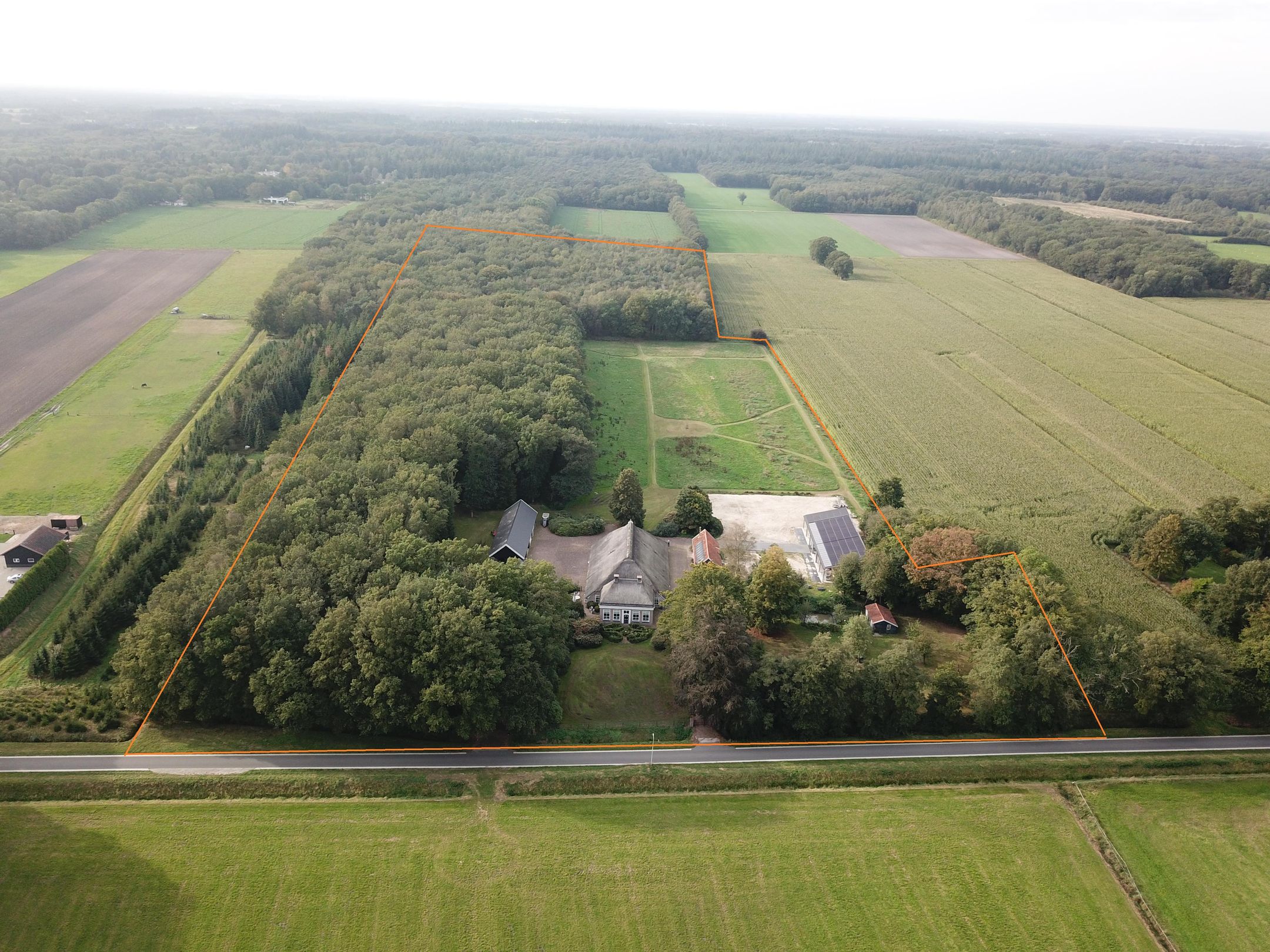 Foto van Binnenweg 3, Eesveen
