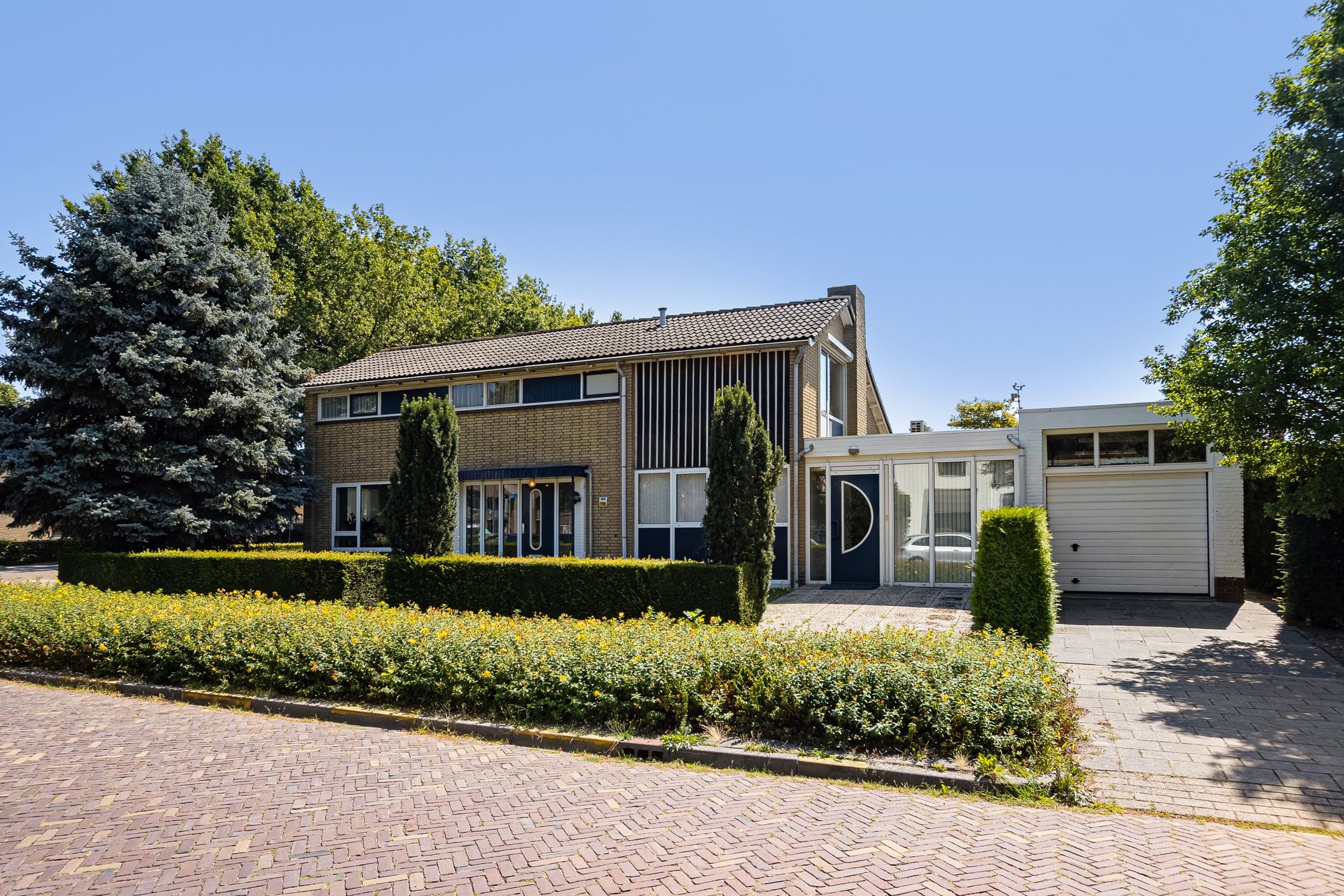 Foto van Burgemeester Falkenaweg 76, Heerenveen