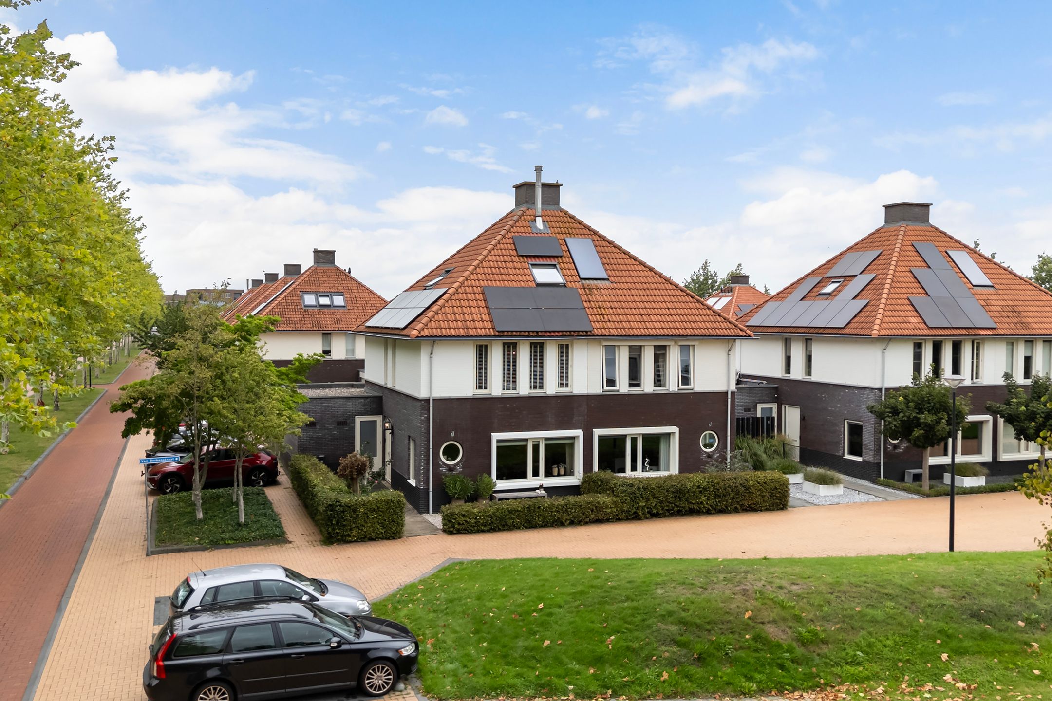 Foto van van Berkenstraat 1, Heerenveen