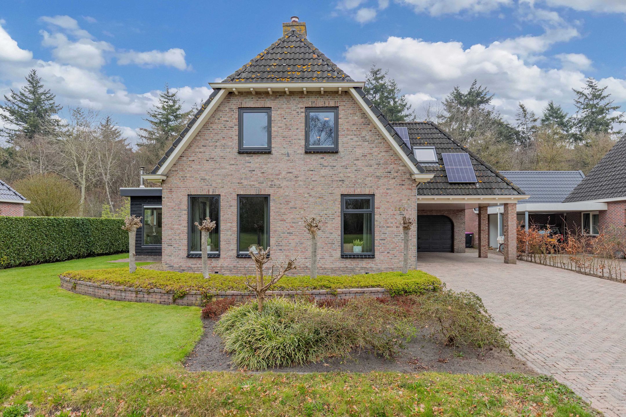Foto van Hoofdweg 250D, Nijeholtpade
