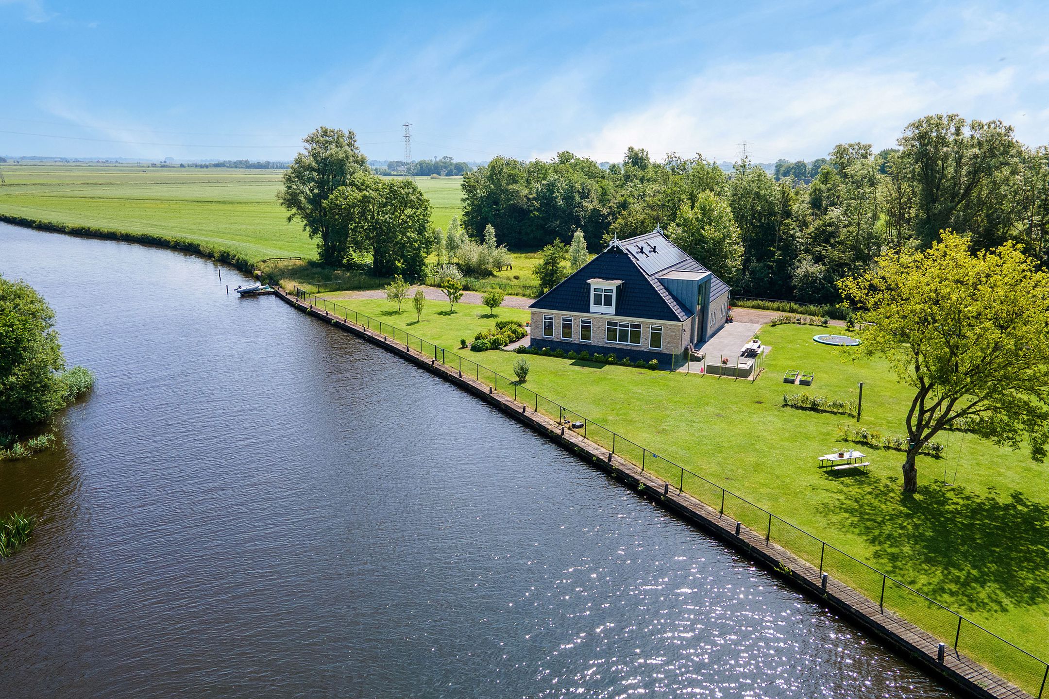 Foto van Oudeschouw 8, Akkrum