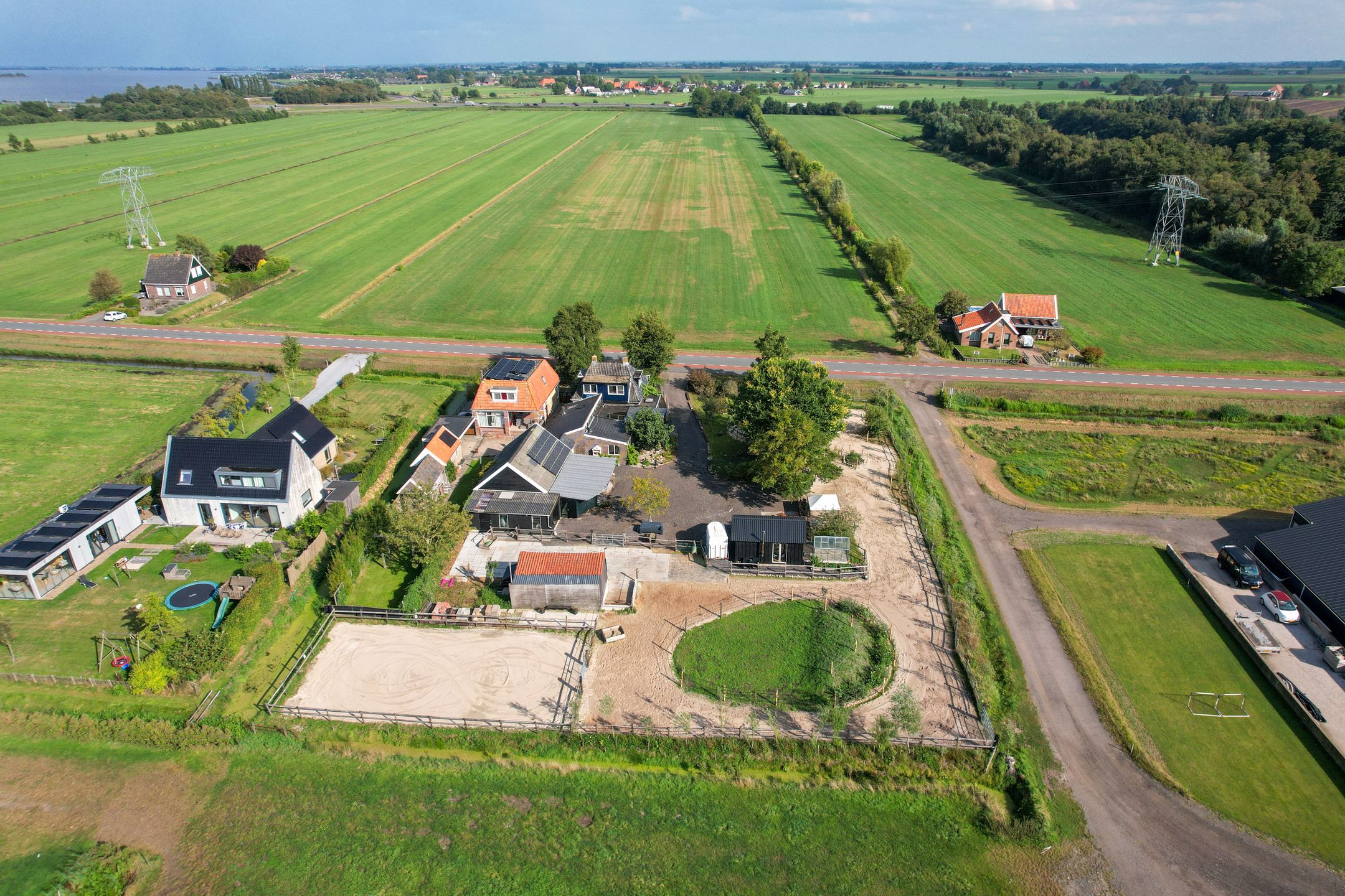 Foto van Straatweg 3, Follega