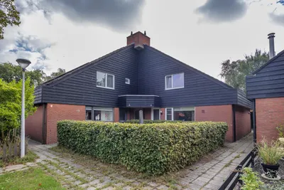 Foto van De Eker 12, Balk