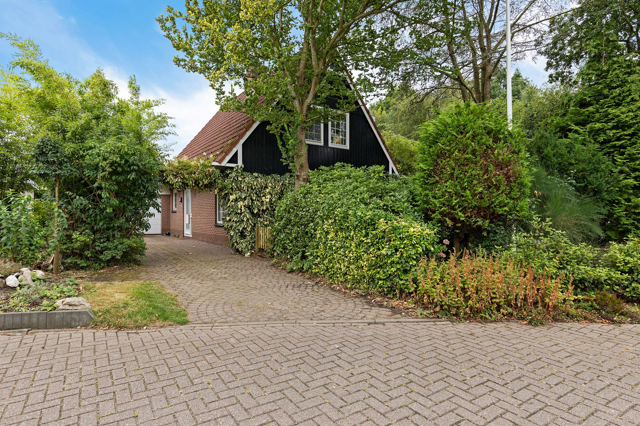 Foto van Van Heemstrastrjitte 10, Balk